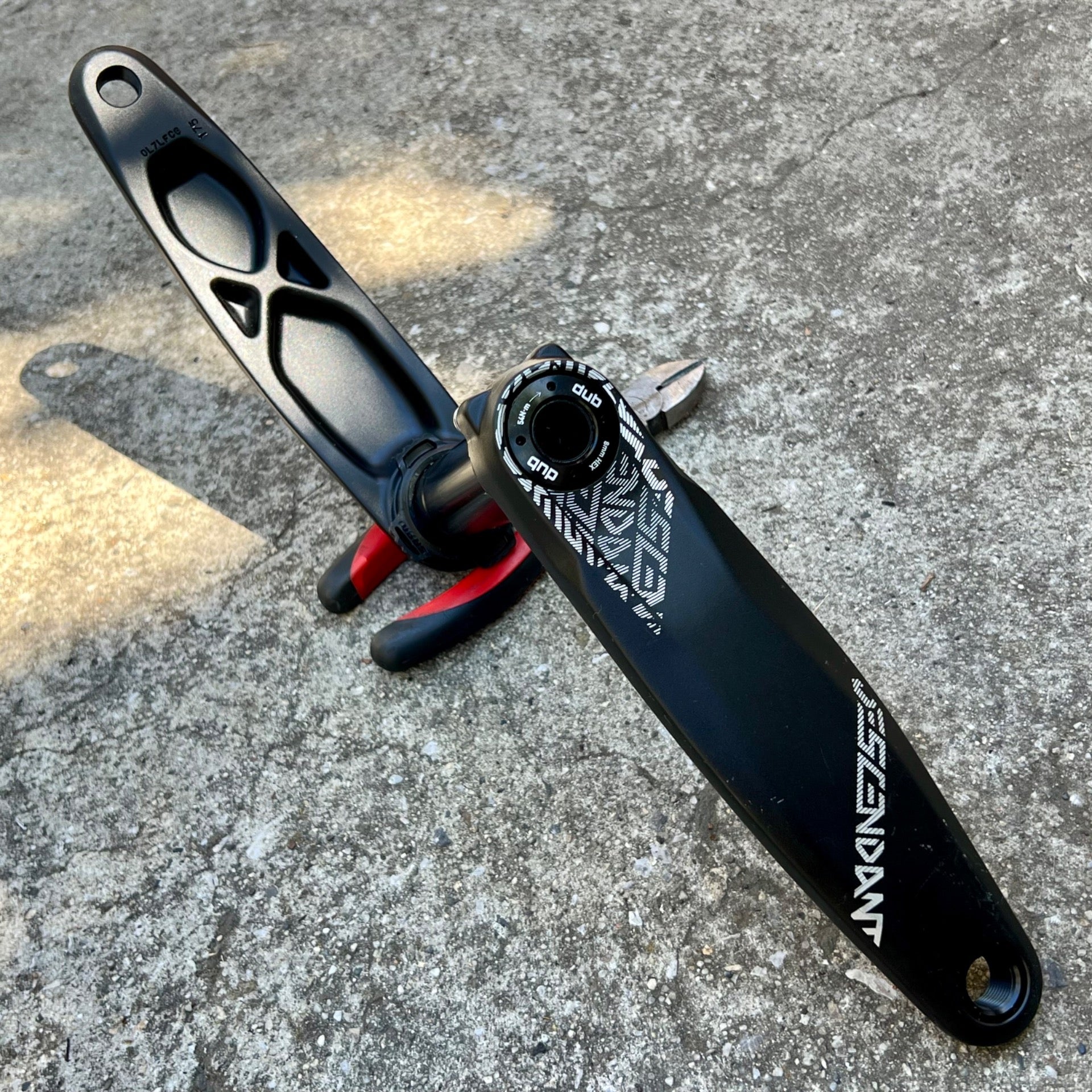 NEW Truvativ Descendant 175mm Crankset DUB SRAM 3 Bolt Direct Mount MTB Black