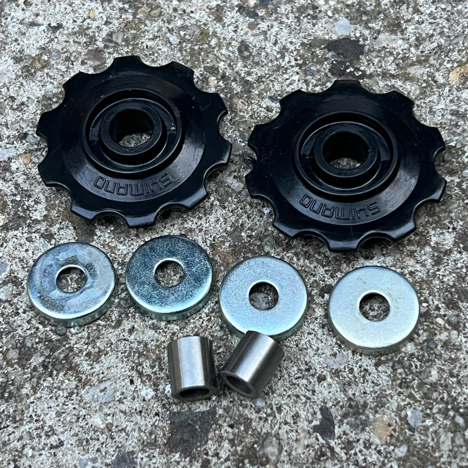 NOS NEW Shimano 10T Tooth Pulleys 5/6/7 Speed 1980’s Black Embossed Logo Retro
