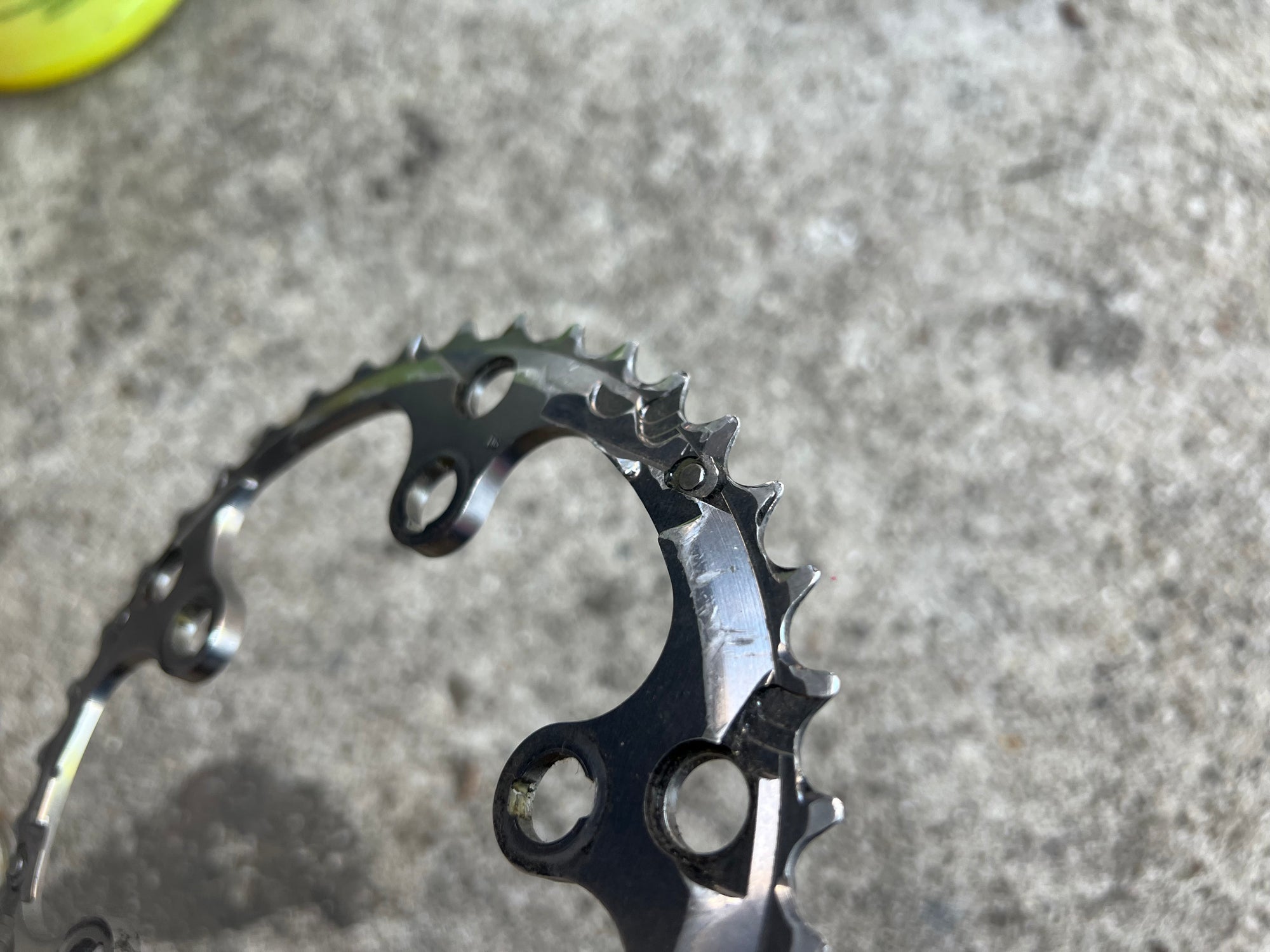 Shimano Dura Ace 7703 39T 130/92 BCD Triple Middle Chainring WORN READ DESC