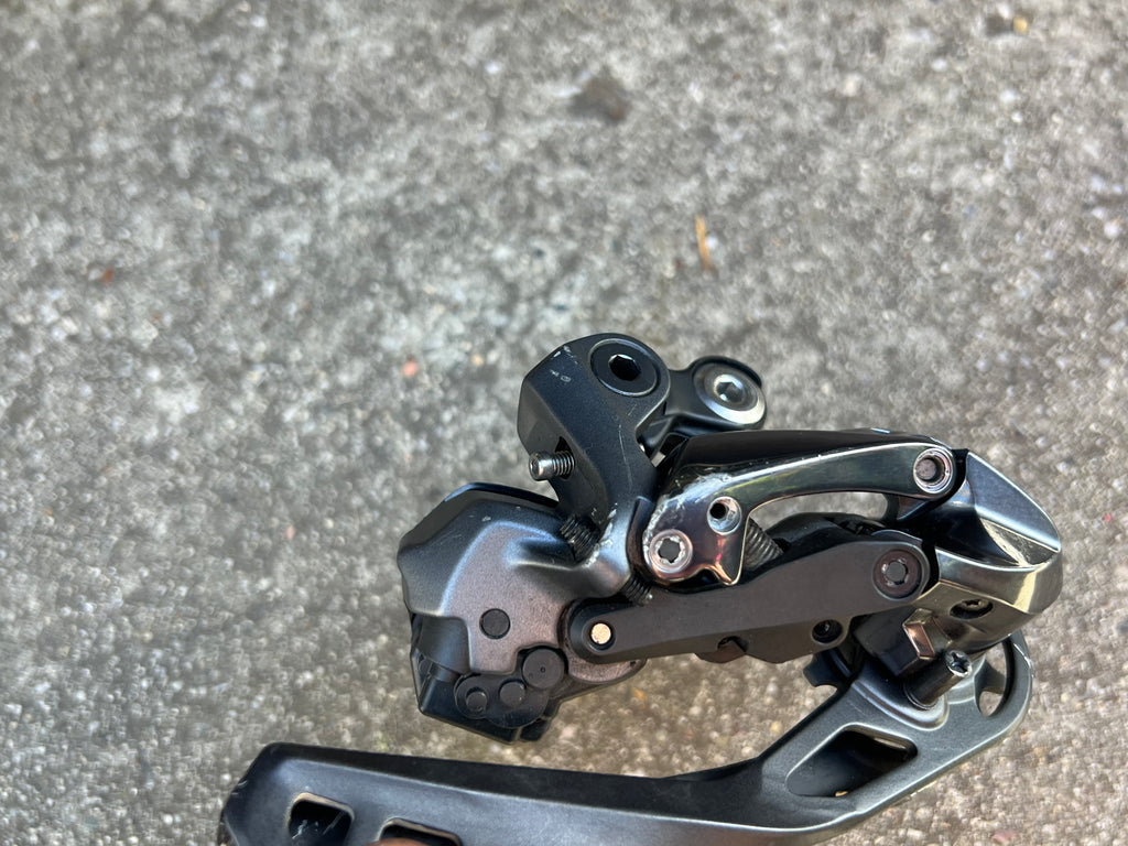 Shimano Ultegra Di2 RD-8050 GS 11 Speed Medium Cage Rear Derailleur
