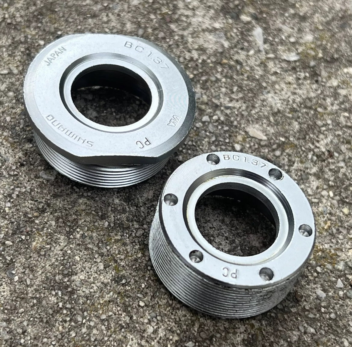 NOS NEW Shimano Cup & Cone Bottom Bracket Cups BSA Thread 1.37x24 Square Taper