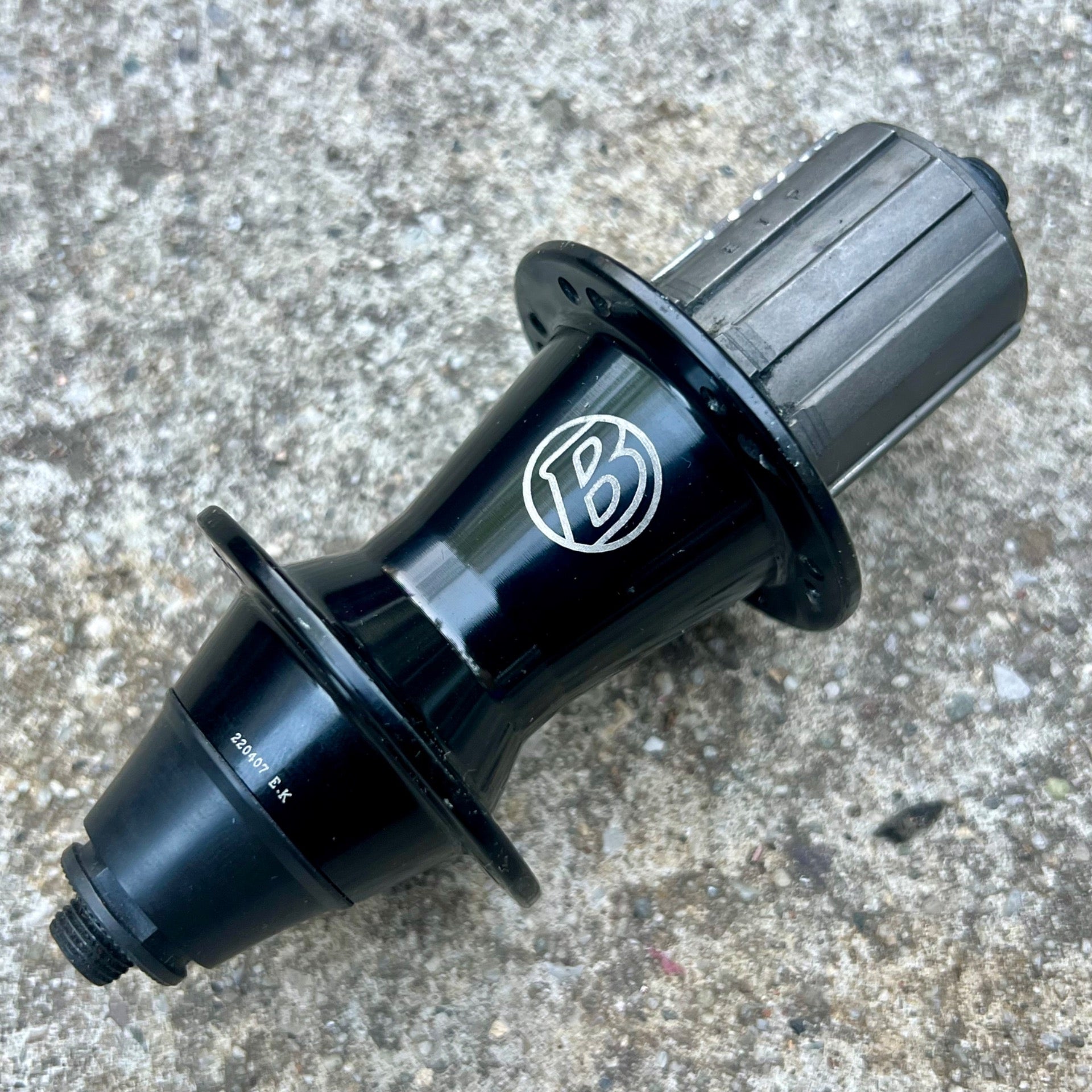 Bontrager 130mm 24H Hole Rear Hub Black Road Bike Cycling Gravel Aero Rim Trek