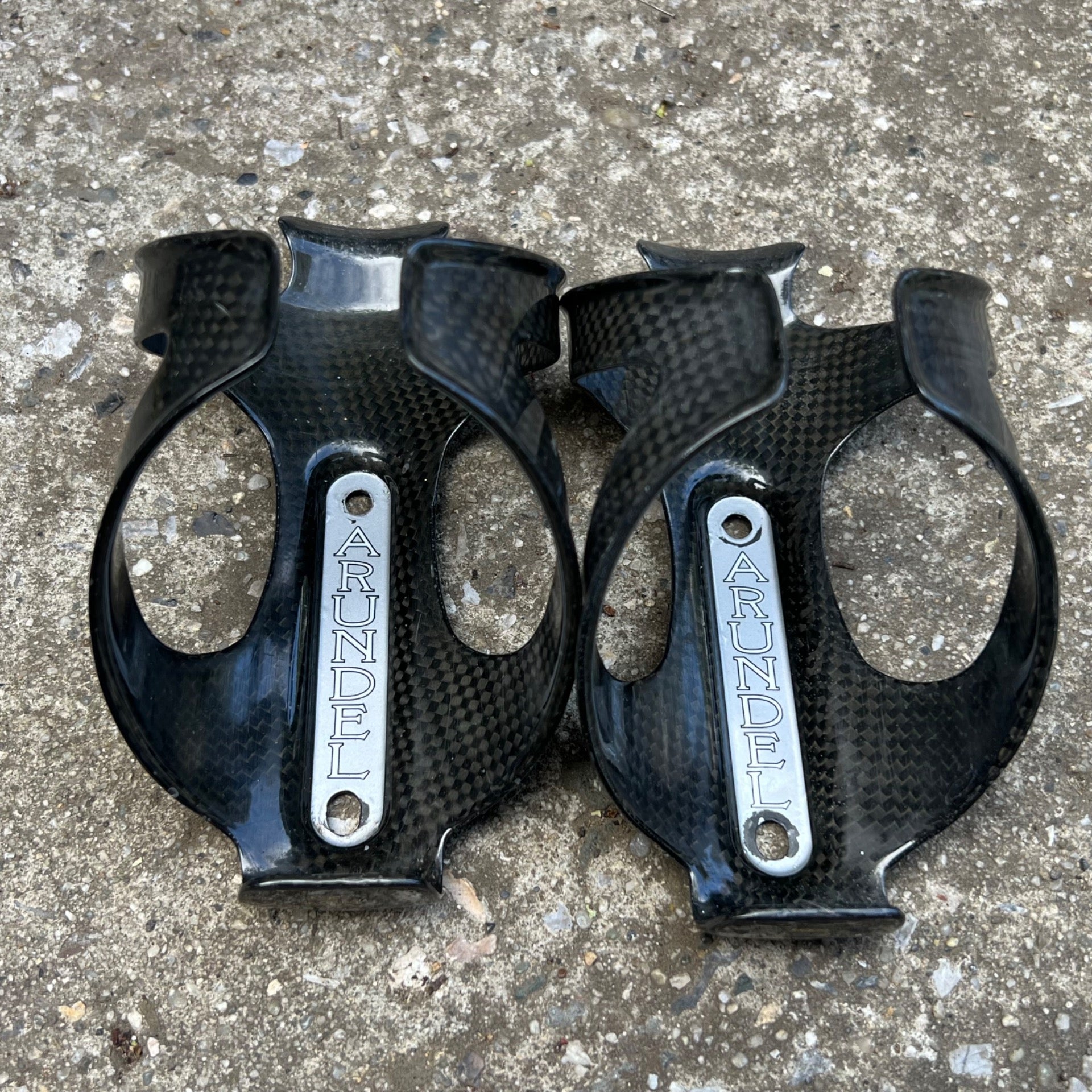 Arundel Carbon Fiber Bottle Cage Set Pair 65 Grams Road Bike Cycling Racing 