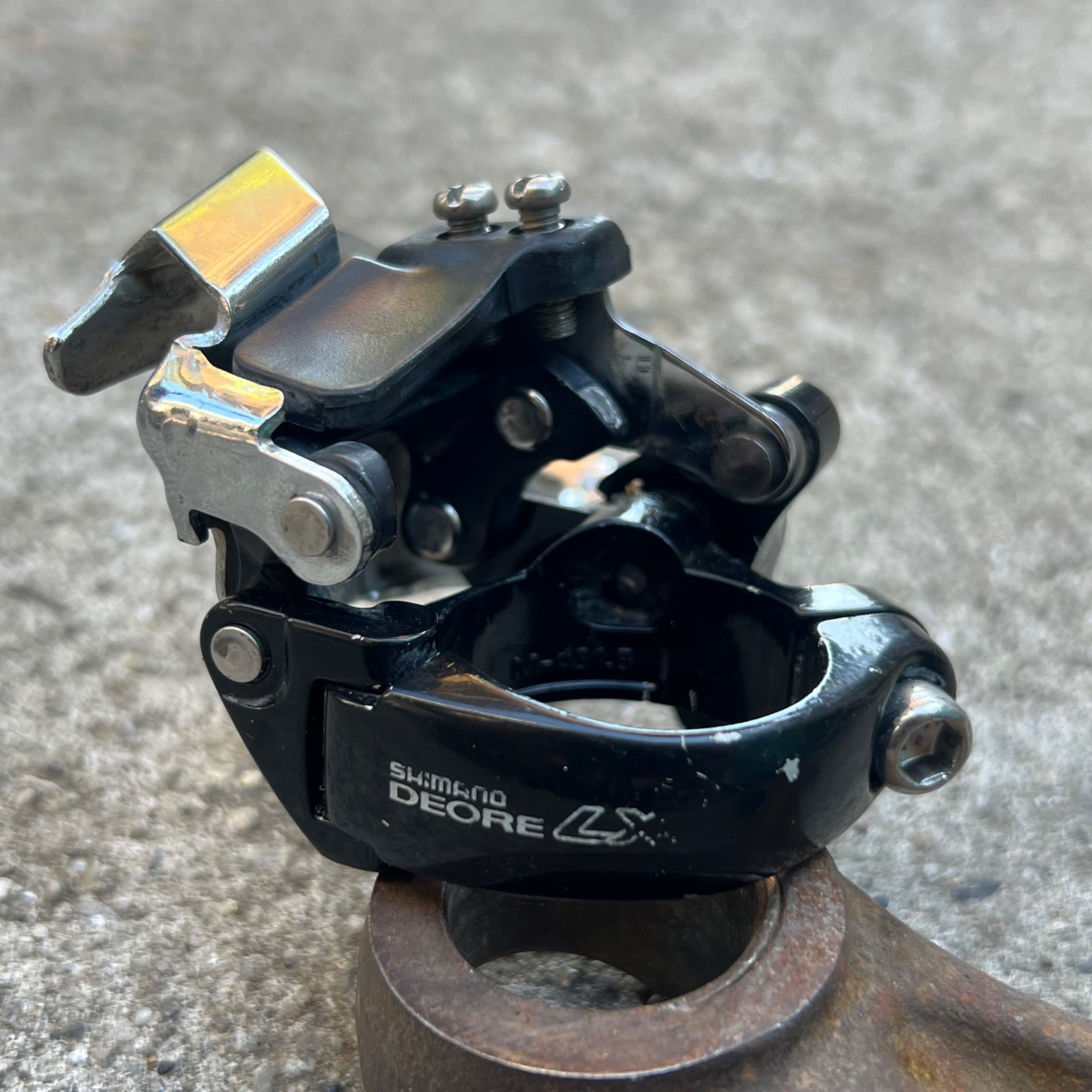 Shimano Deore LX FD-M567 31.8mm Top Pull Front Derailleur 3x8 Triple Black MTB 