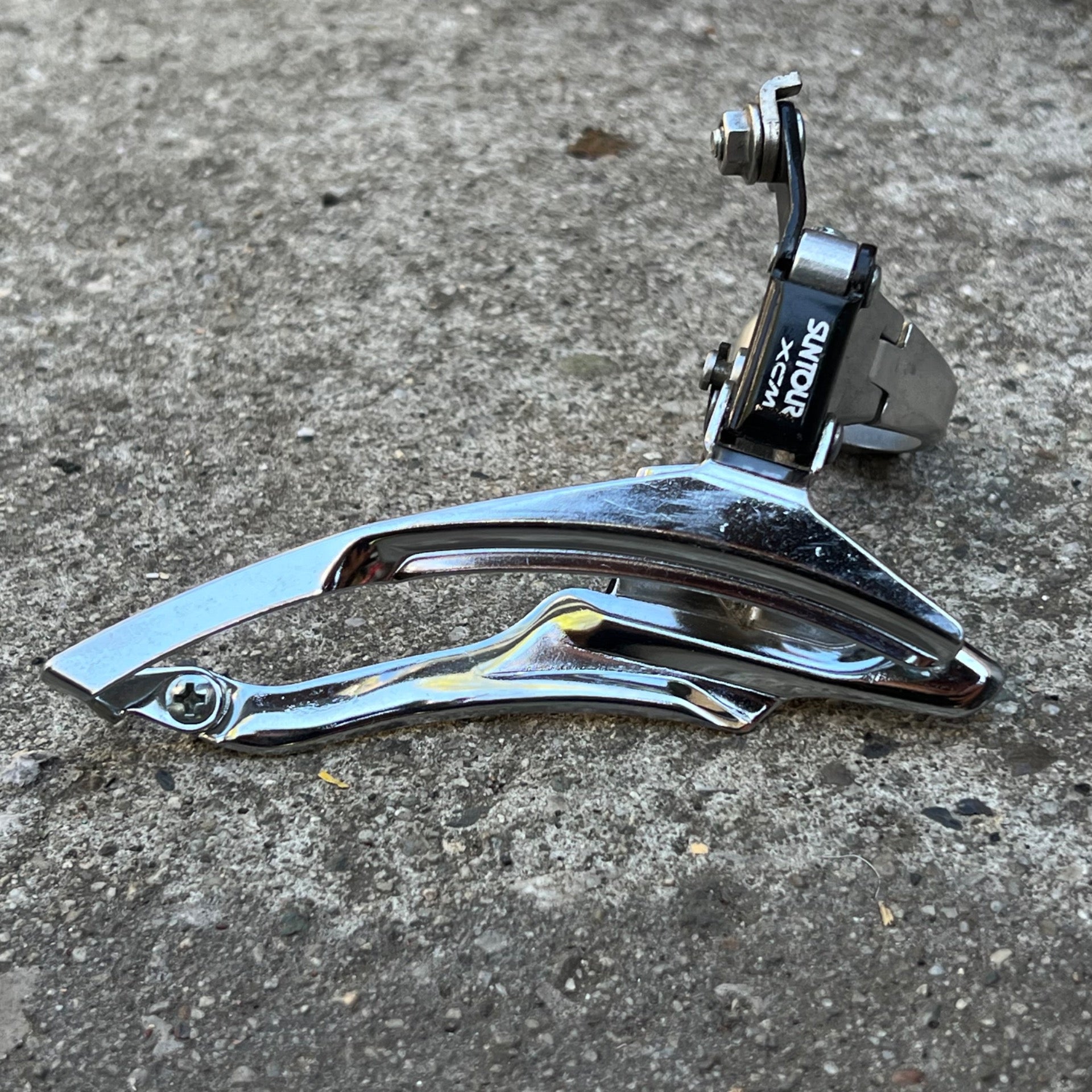 NICE Suntour XCM Front Derailleur 28.6mm Bottom Pull Vintage MTB Black Triple 