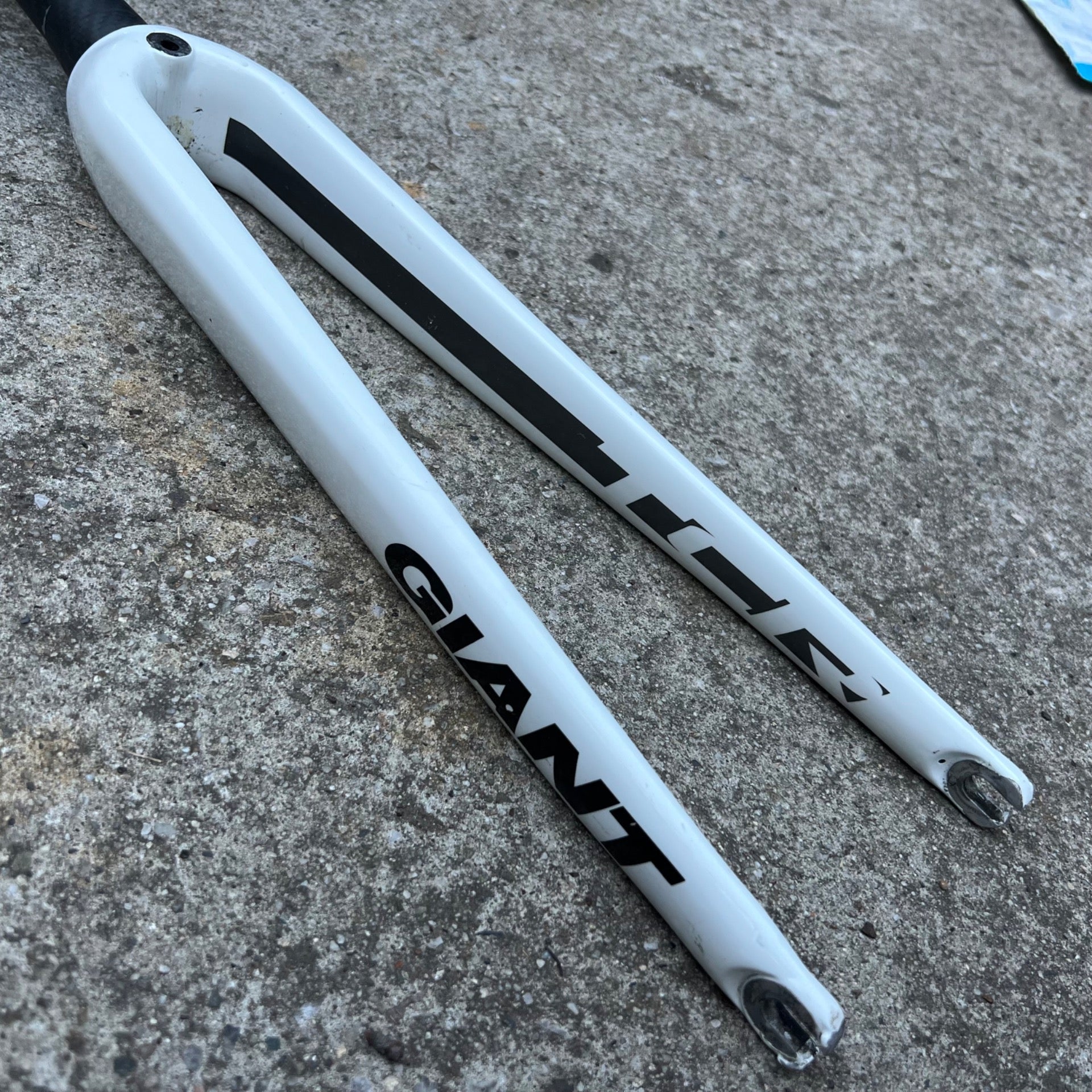 Giant TCR Carbon Fork 700c 1 1/4” Threadless White 7.5in Steerer