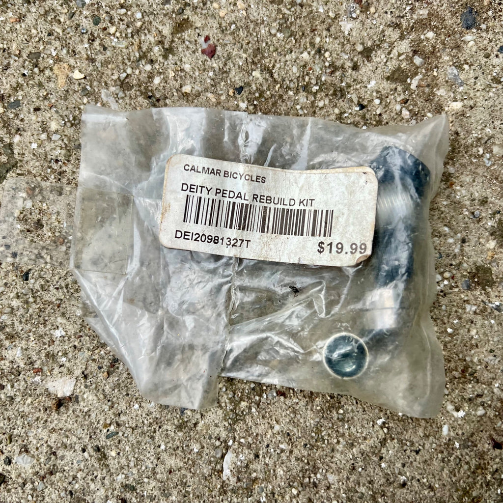 Deity Pedal Rebuild Kit Mountain Bike Sealed Bearing Cap and Bushing 