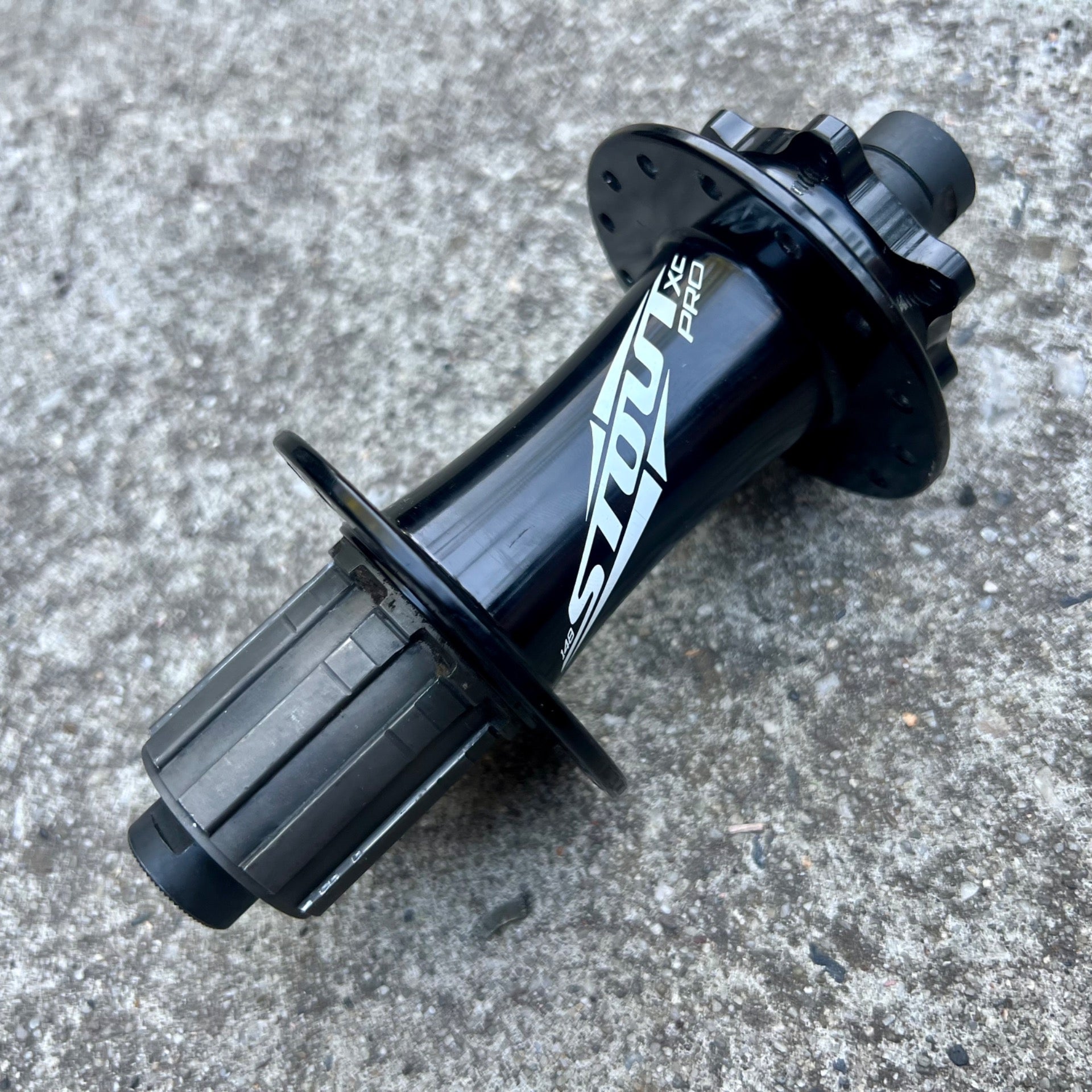 Specialized Stout Rear Hub 12x148mm 6 Bolt Disc 8-10 Speed Shimano Hyperglide 