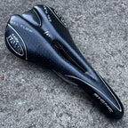 Used NICE Selle Italia Gel Flow Saddle Signo Carbon Titanium Black Road Racing 236g-Bicycle Bin