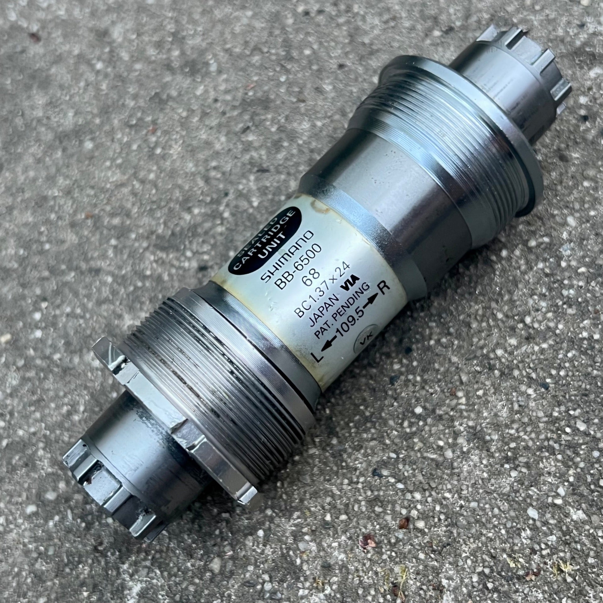 SMOOTH Shimano Ultegra BB-6500 109.5x68mm 1.37x24 English Bottom Bracket Oct V1