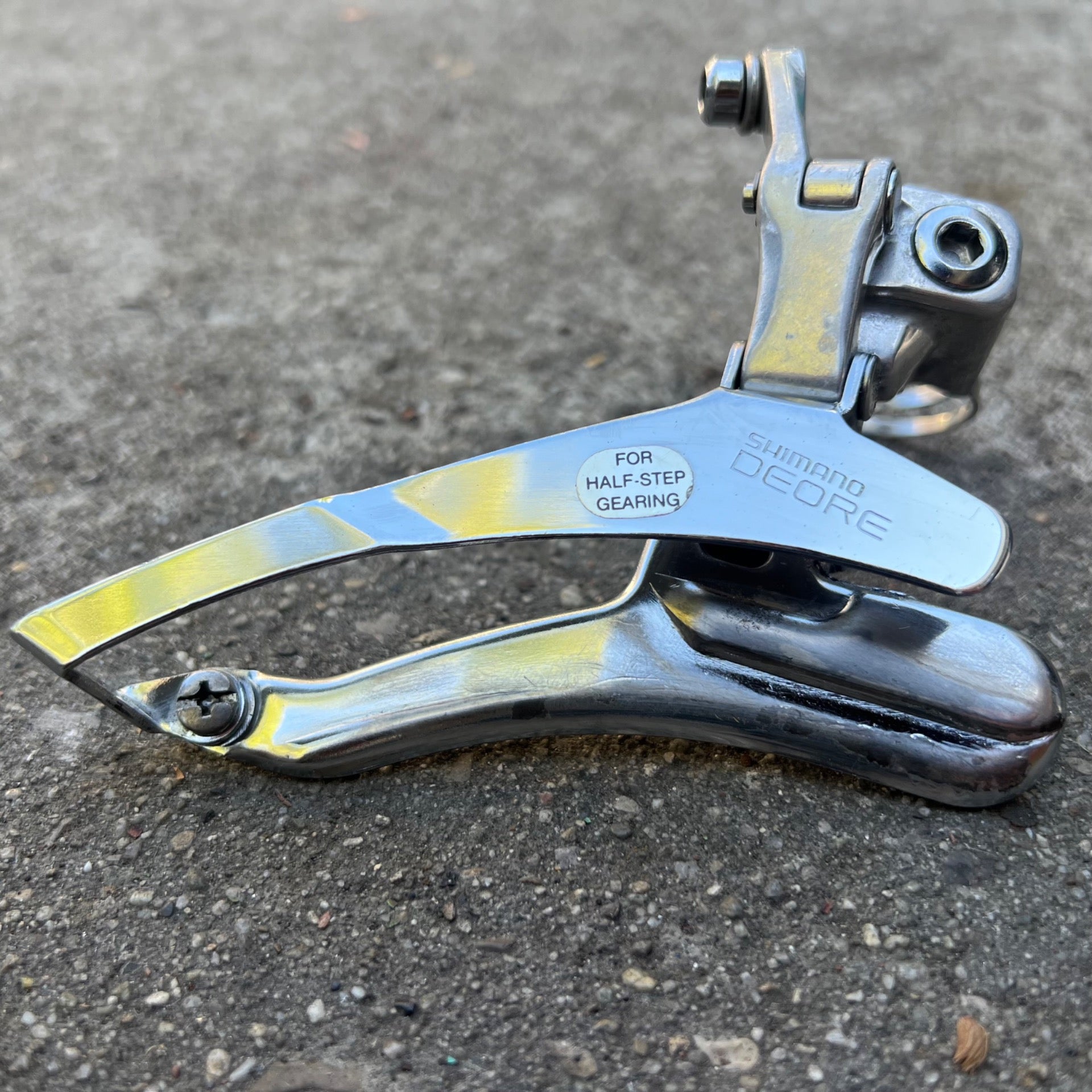 Shimano Deore FD-MT60 31.8mm Bottom Pull Front Derailleur Half Step Band Triple