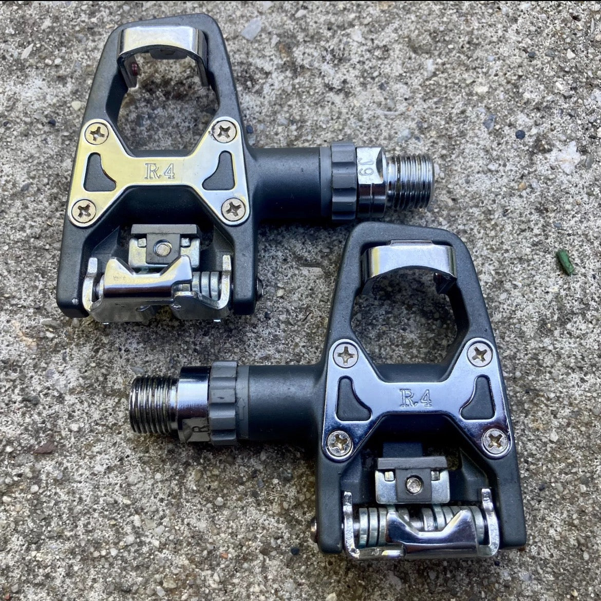 READ NOS NEW Wellgo Clipless SPD-R Road Gravel CX XC MTB Trail Pedals Gray