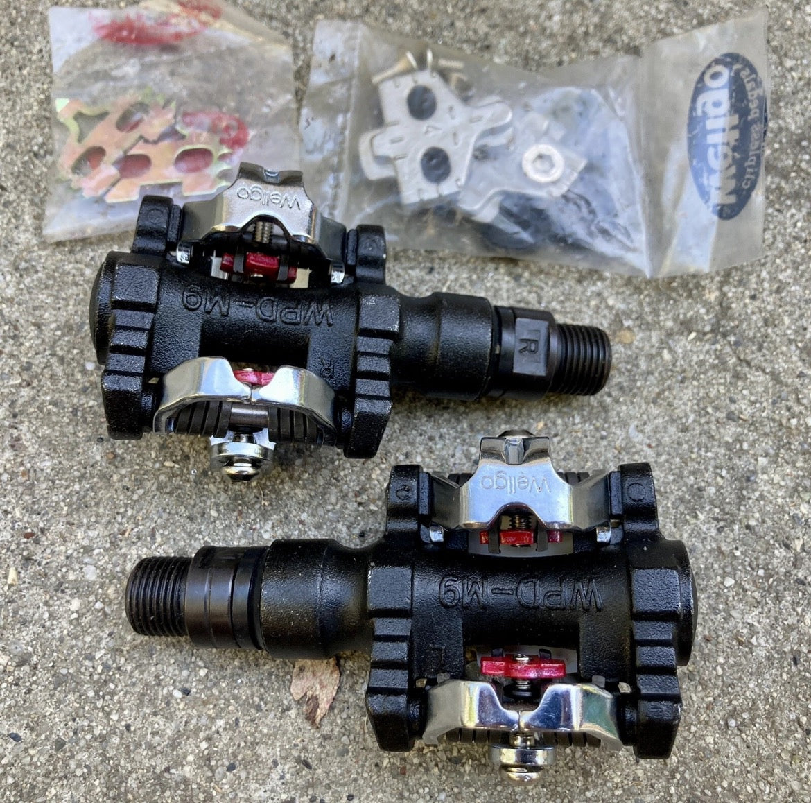 NOS NEW Wellgo WPD-M9 Clipless Pedals & Cleats MTB Gravel Vintage Retro