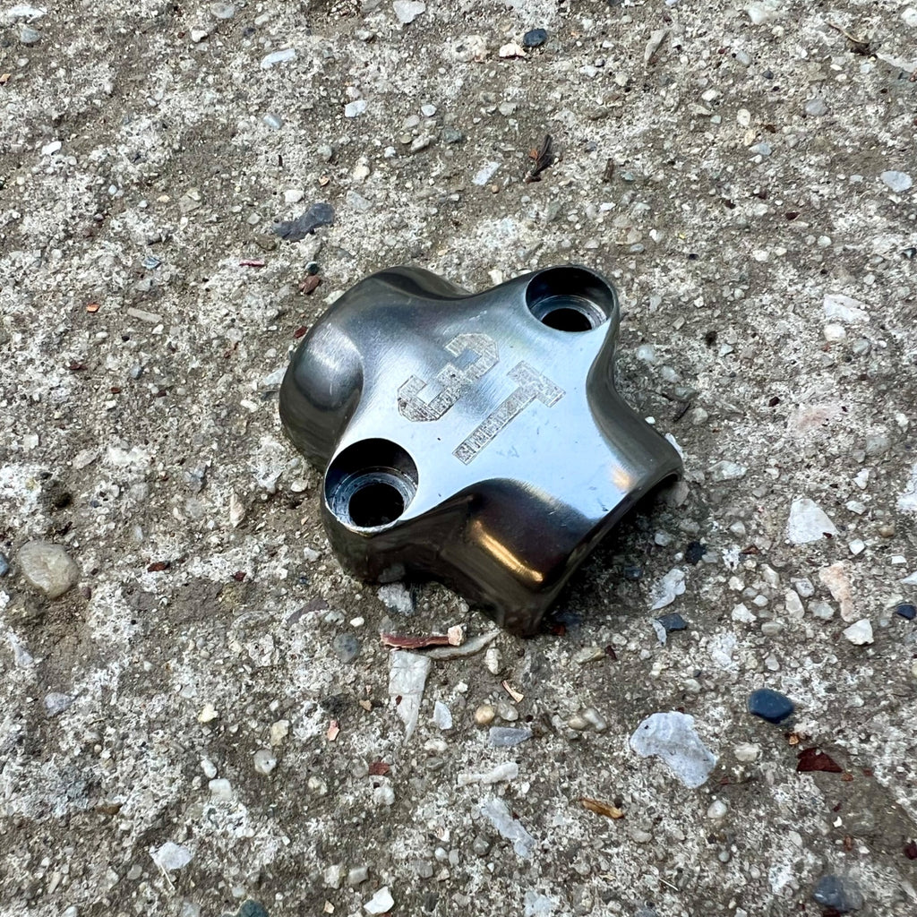 3T 3TTT Stem Faceplate 26.0mm 2 Bolt Dark Gray Anodized Face Plate Road Bike 