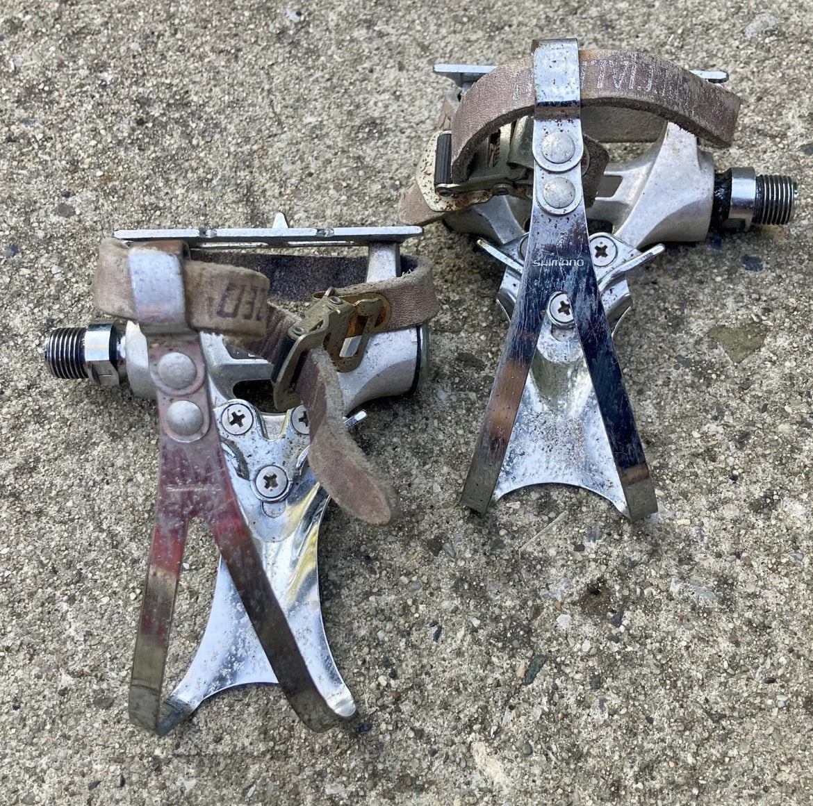 Shimano 600EX PD-6207 Toe Clip Pedals Vintage Bike Strap Silver Chrome Retro