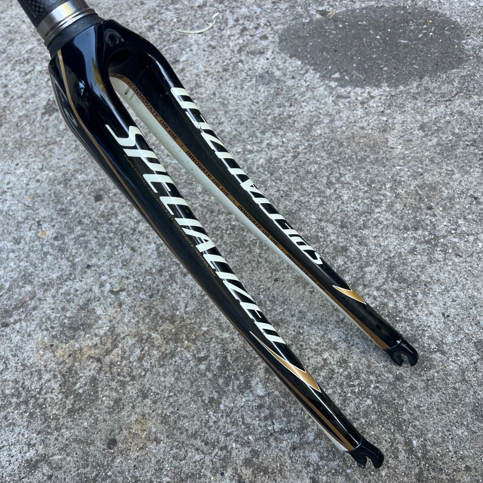 Specialized FACT 700c Carbon Fork 1 1/8” to 1 1/2” 8” Tapered Black Gold Road 