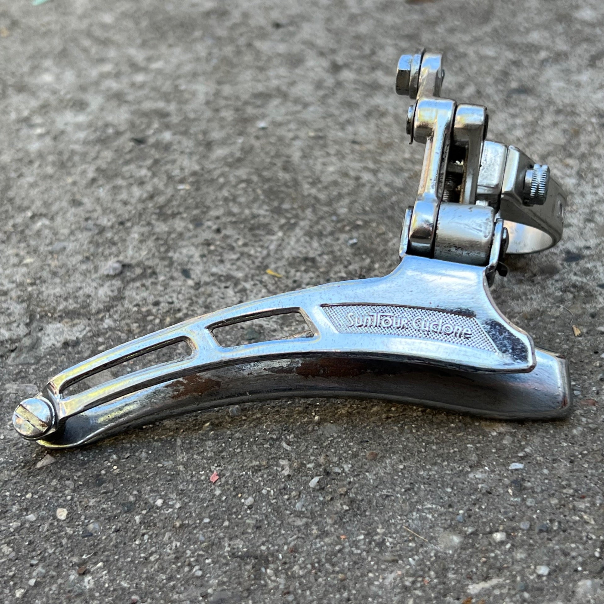 Suntour Cyclone 1st gen 28.6mm Bottom Pull Front Derailleur Vintage Road Double