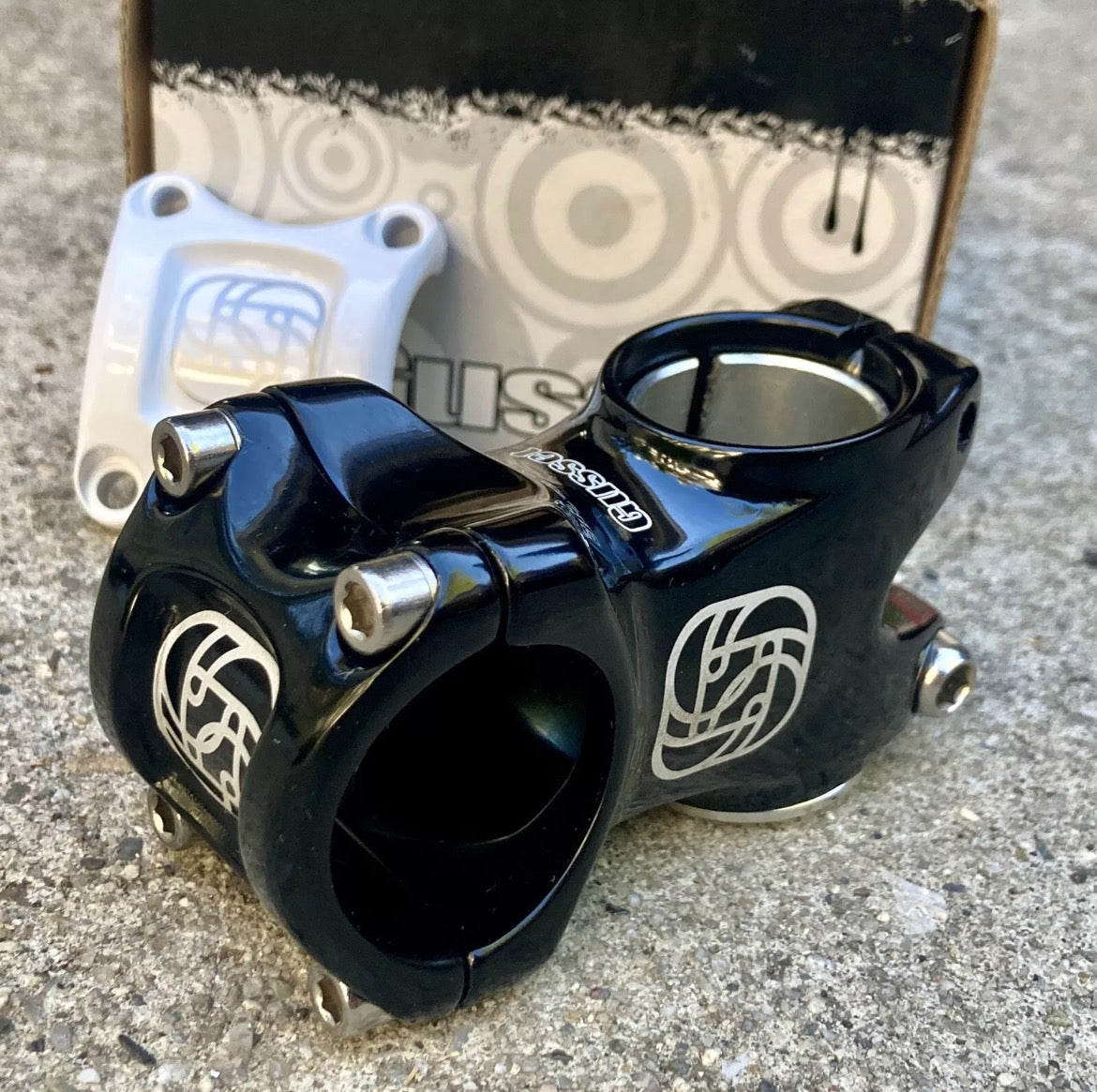 NEW Gusset Staff Stem 31.8x50mm 1 1/8” Black Short MTB Enduro Trail DH +/-5 Deg
