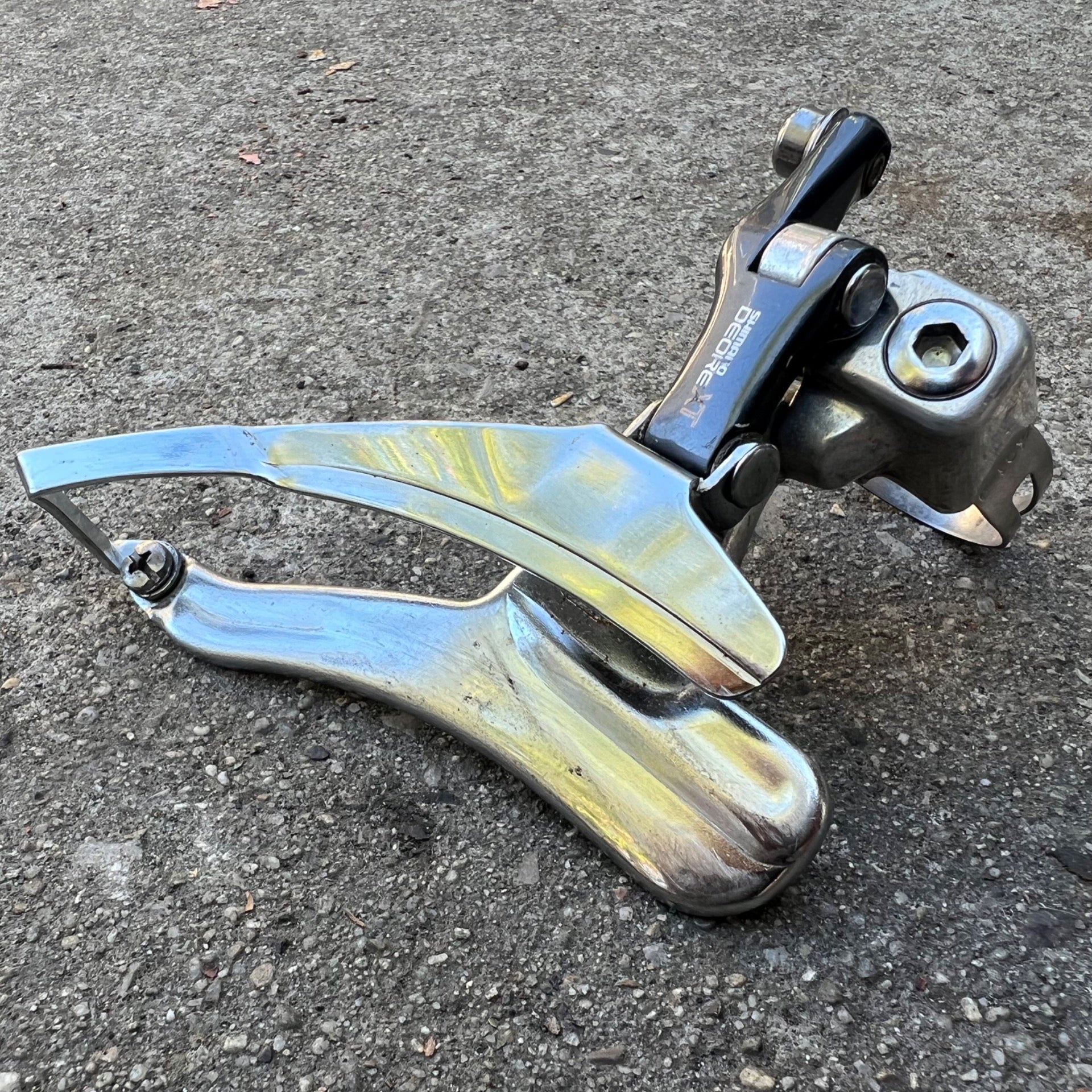 Shimano Deore XT FD-M735 31.8mm Bottom Pull Triple Band Clamp Front Derailleur 