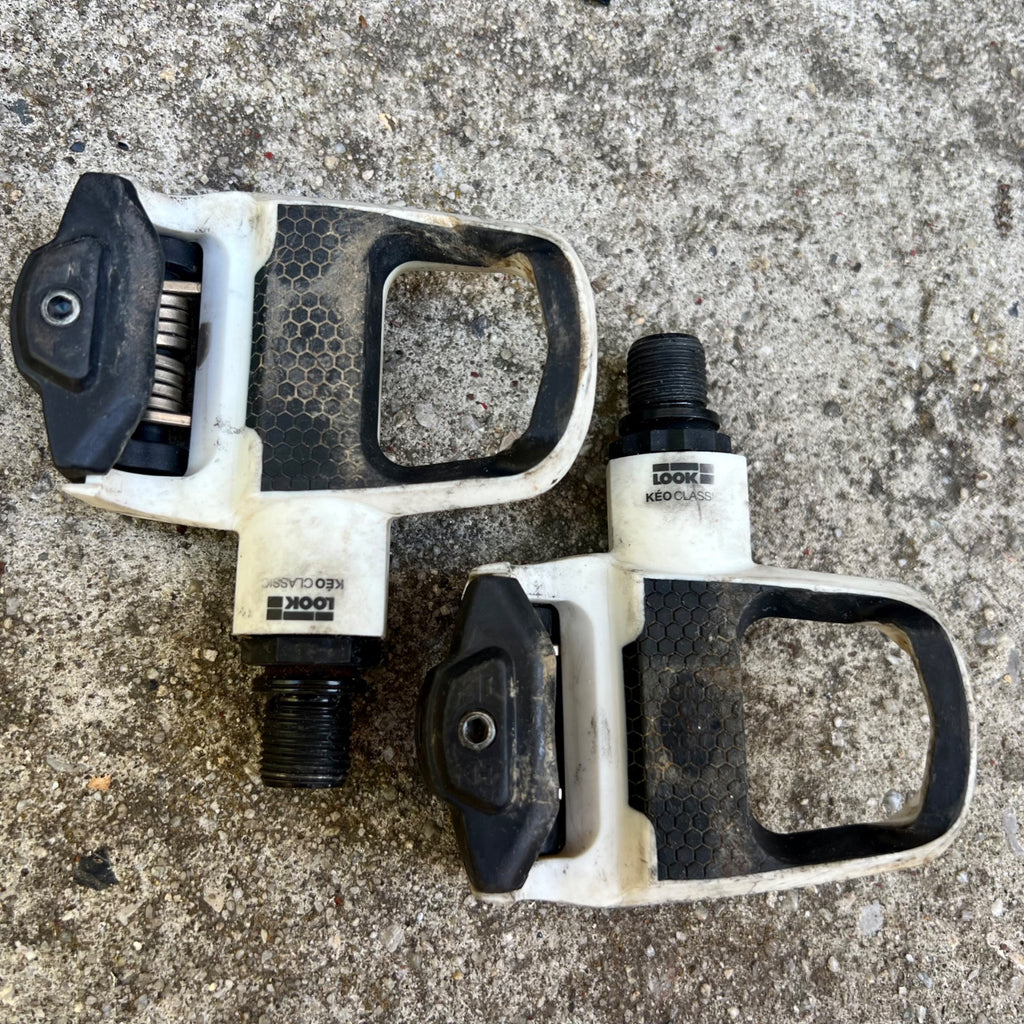 Look KEO Classic Clipless Pedals White Black Road Gravel Bike 9/16”