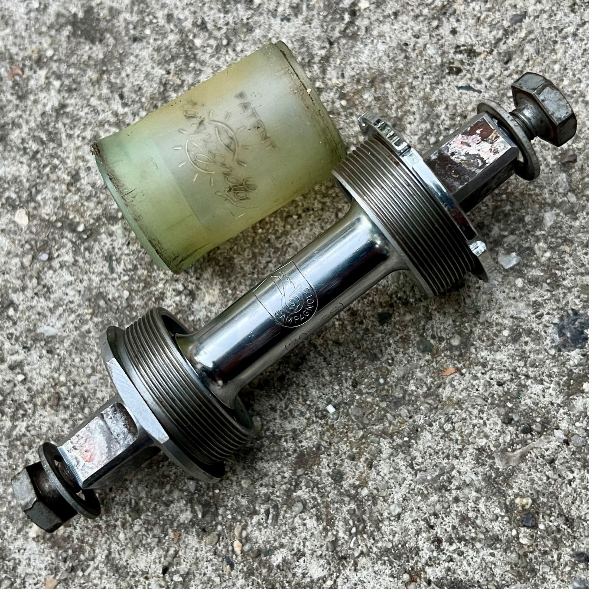 Campagnolo 70-SS 70x115mm Bottom Bracket Italian Thread Nuovo Record Chrome 