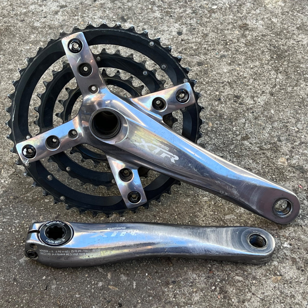 Shimano XTR FC-M960 22-32-44T 175mm Crankset Triple MTB 24mm Spindle Hollowtech 