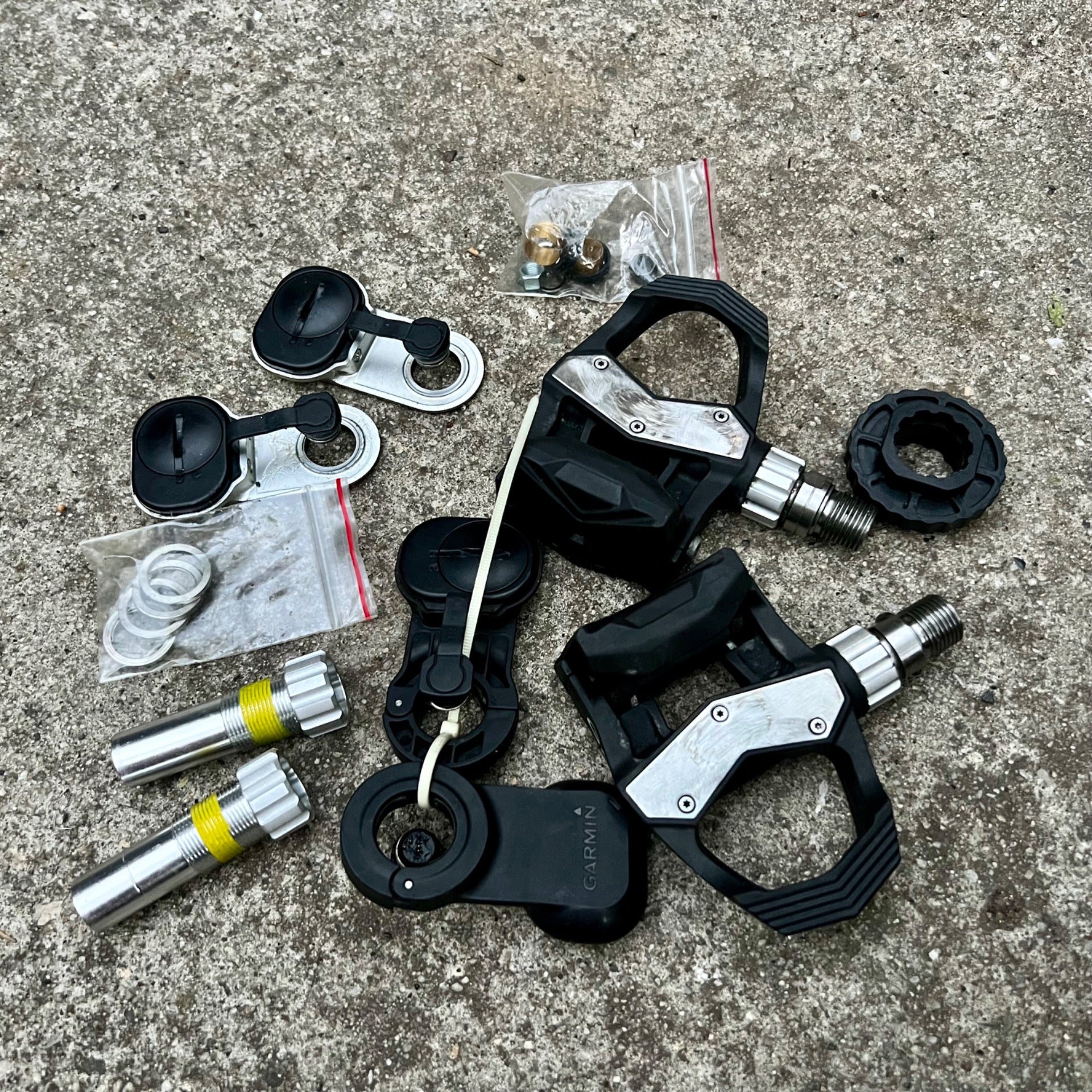 Garmin Vector PR 3 Clipless Pedals Power Meter Plus Spare Parts Black Road 