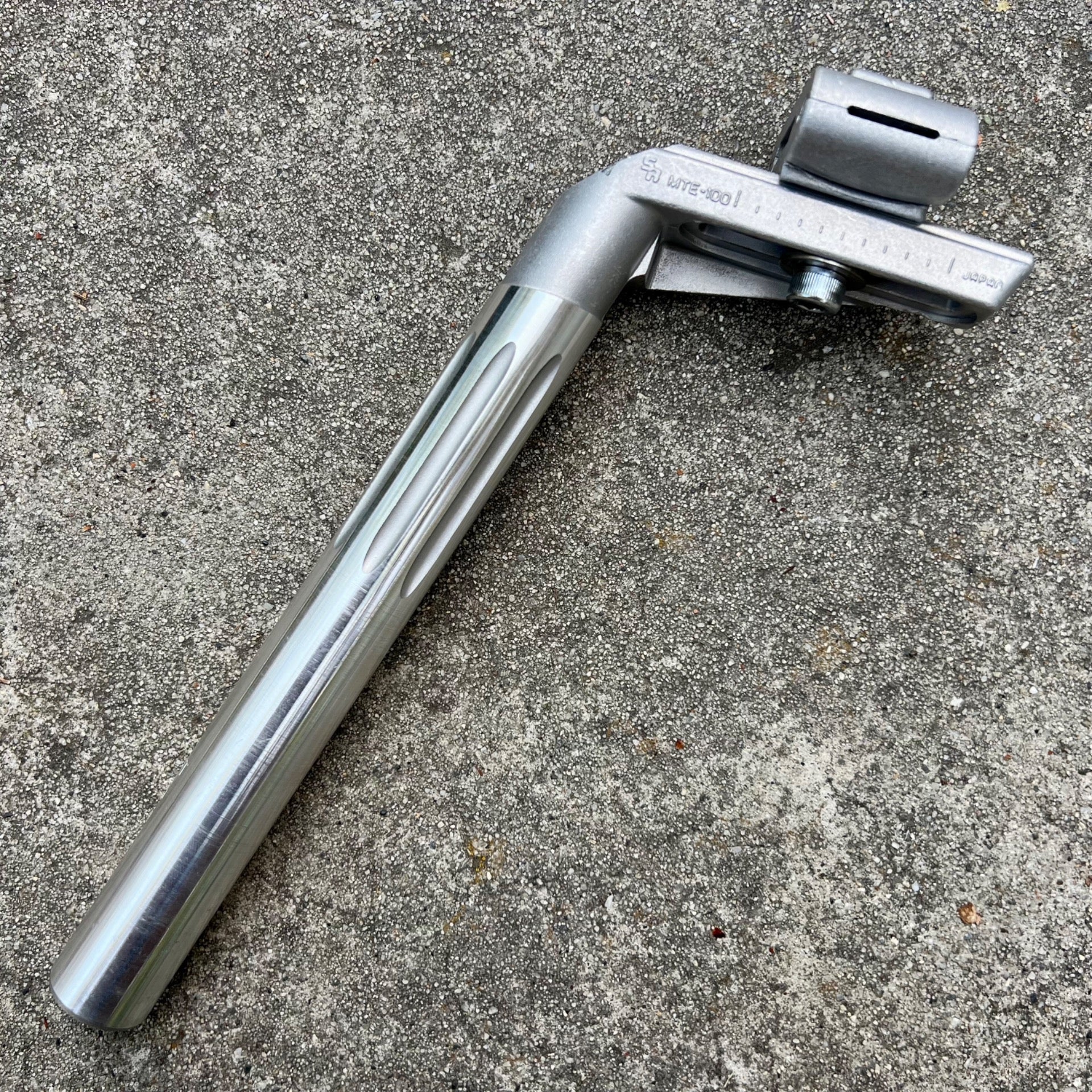 NOS SR MTE-100 Seatpost 26.4x260mm Vintage Adjustable Bolt MTB ATB Silver Alloy