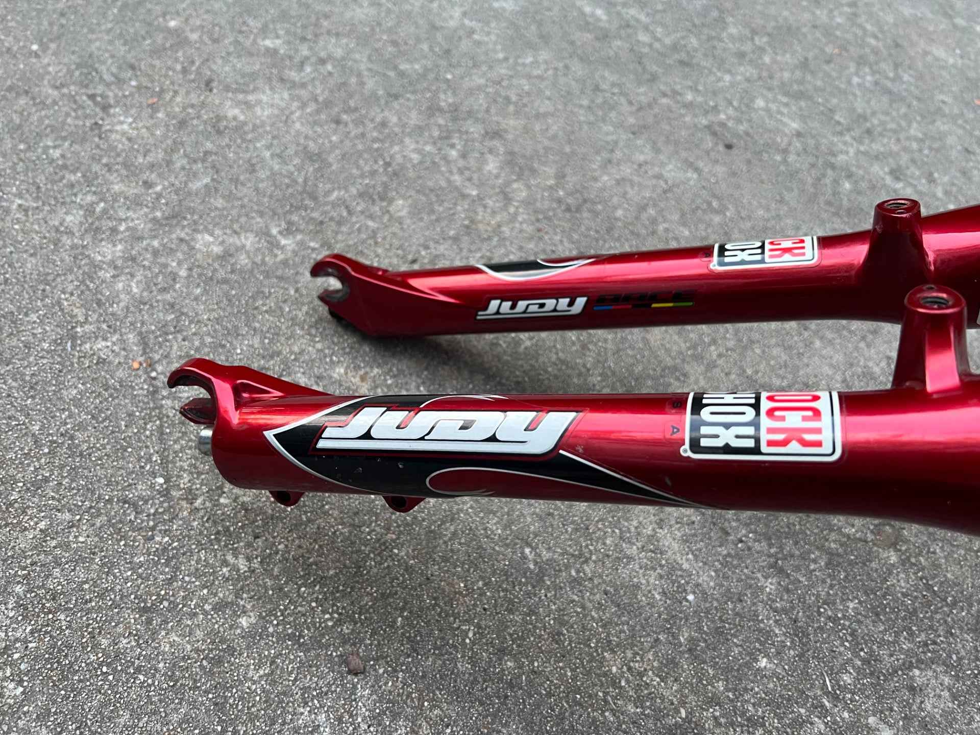 SERVICED RockShox Judy Race 80mm 1 1/8” Threadless Fork Red Vintage MTB Disc  - Image 3