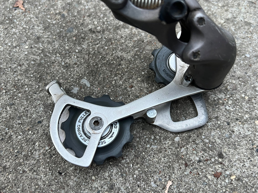 Shimano XTR RD-M951 Rapid Rise Rear Derailleur 8 Speed Medium Cage MTB Mountain - Image 3