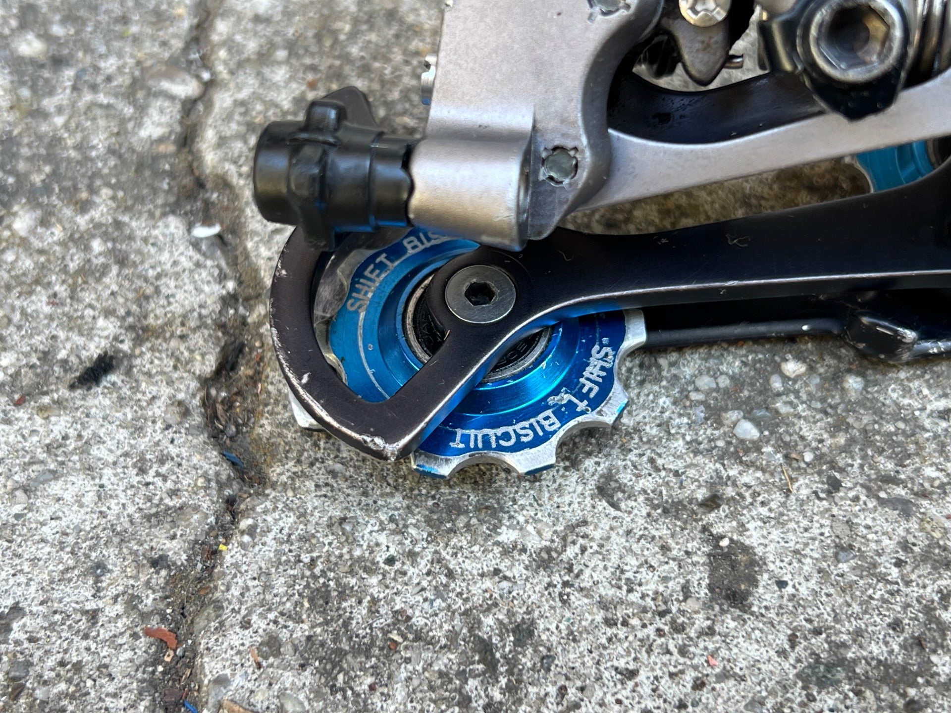 Shimano XTR RD-M950 Medium Cage Rear Derailleur 8 Speed Vintage MTB Mountain  - Image 3