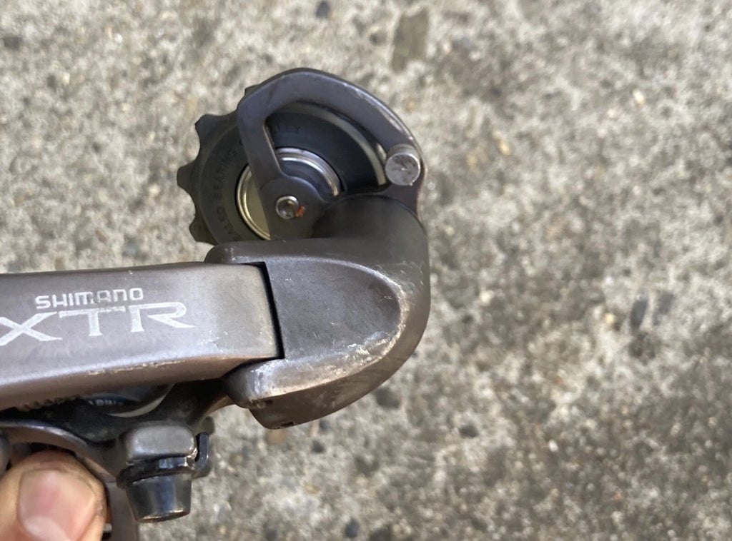 Shimano XTR RD-M953 Rear Derailleur 9 Speed Medium Cage Mid Gray Vintage MTB - Image 3