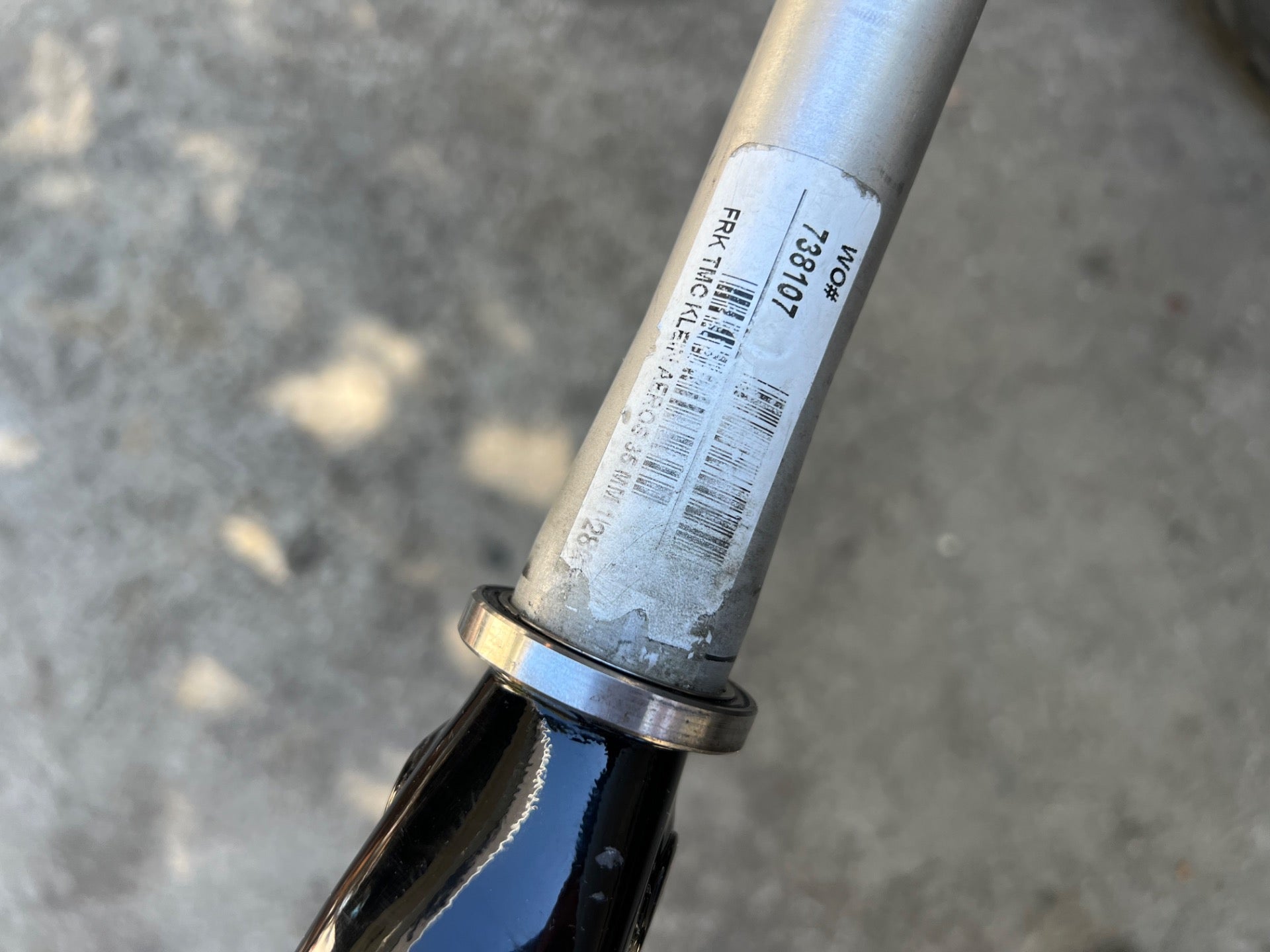 Bontrager Carbon OCLV Fork 700c 1 1/8” to 1 1/4” 9” Tapered Threadless Black - Image 3