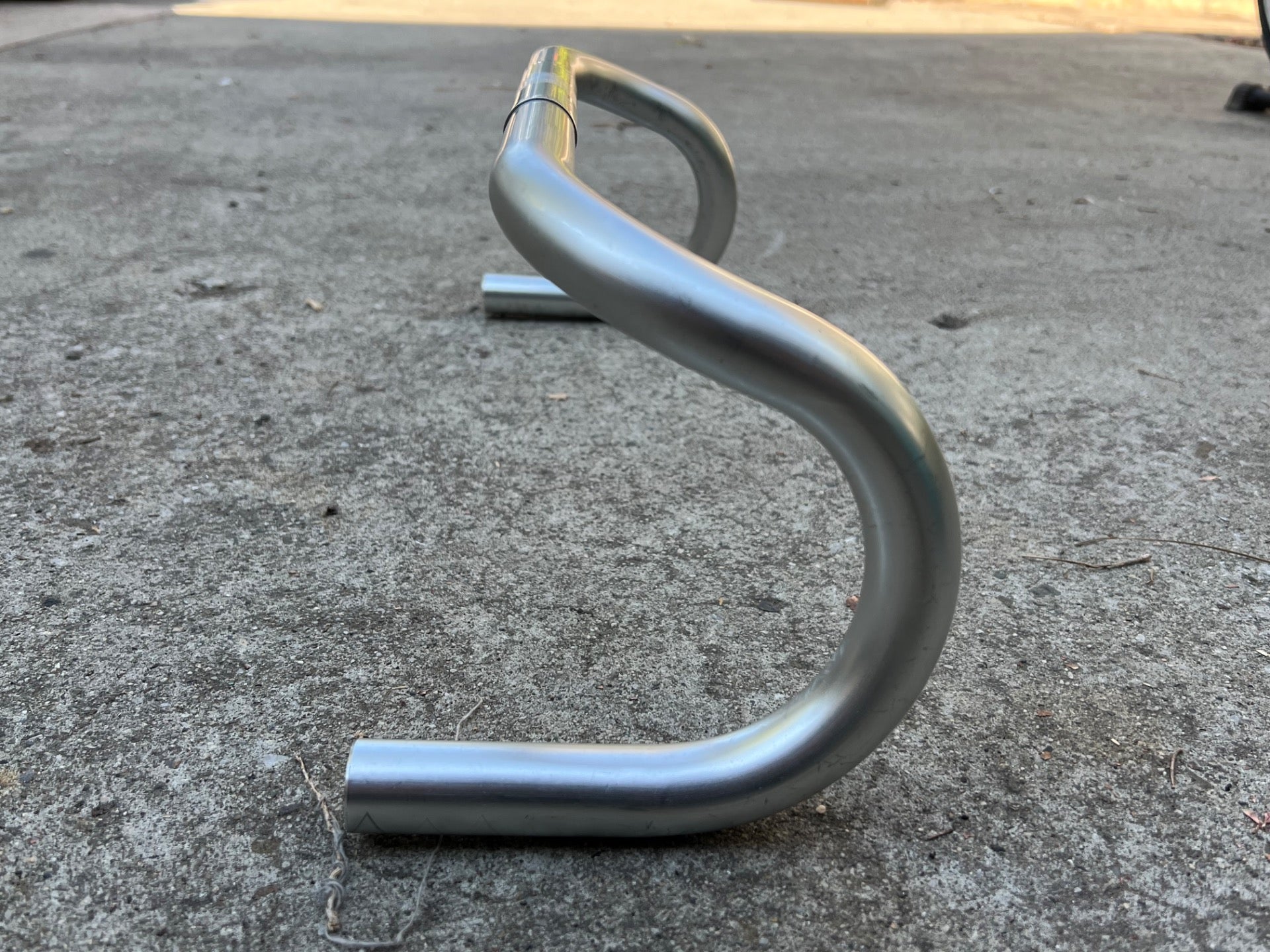 Nitto B115 25.4x450mm Drop Bars Silver Aluminum Wide Touring Road Bike  - Image 3
