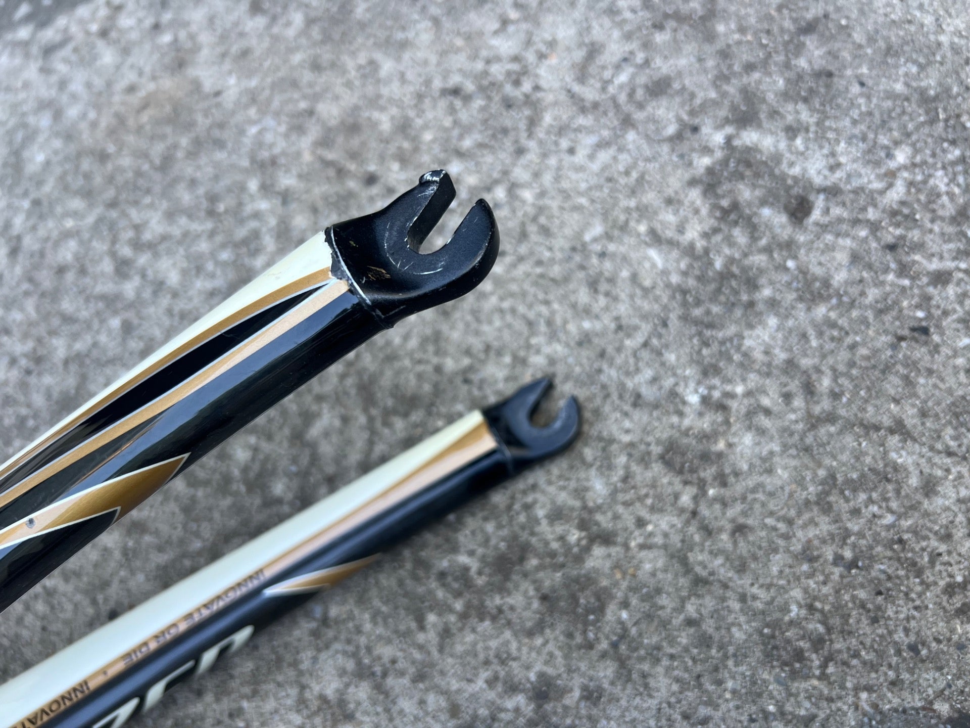 Specialized FACT 700c Carbon Fork 1 1/8” to 1 1/2” 8” Tapered Black Gold Road  - Image 3
