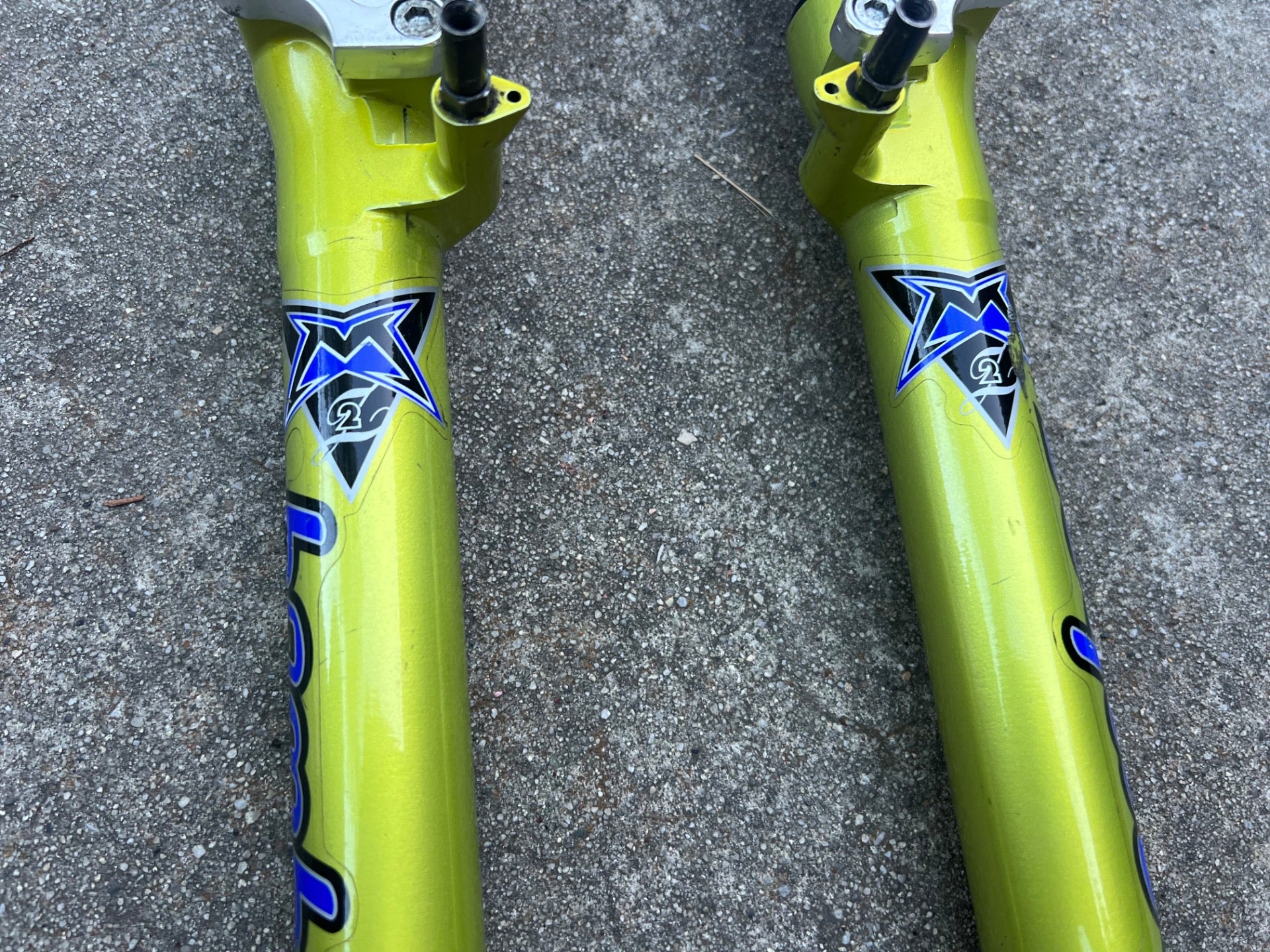 SERVICED Marzocchi Bomber Z2 Fork Acid Green Vintage MTB Mountain 1 1/8” Retro - Image 4