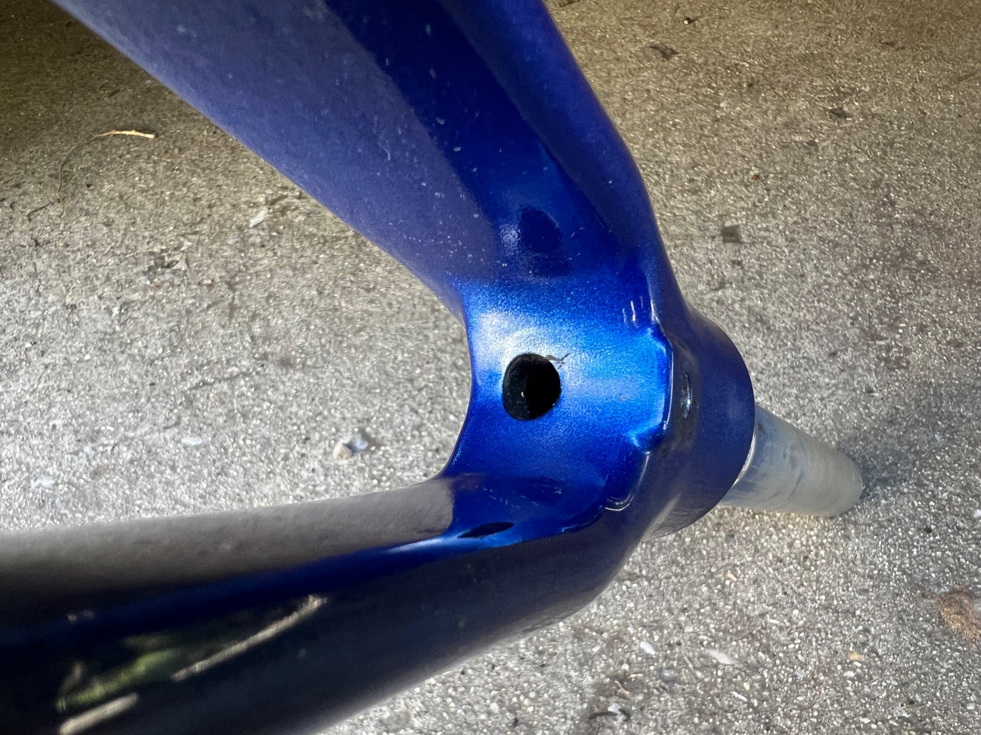Bontrager Carbon Fork 700c 1 1/8” 8.5” Threadless Steerer Black Blue Road Fiber - Image 4