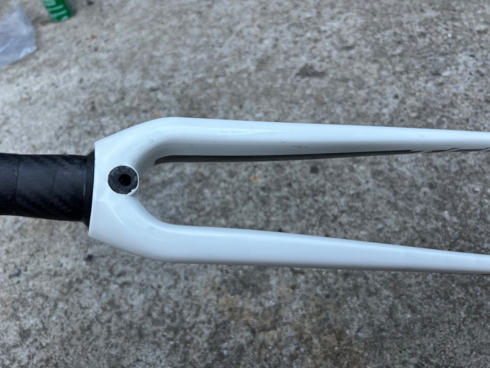 Giant TCR Carbon Fork 700c 1 1/4” Threadless White 7.5in Steerer - Image 4