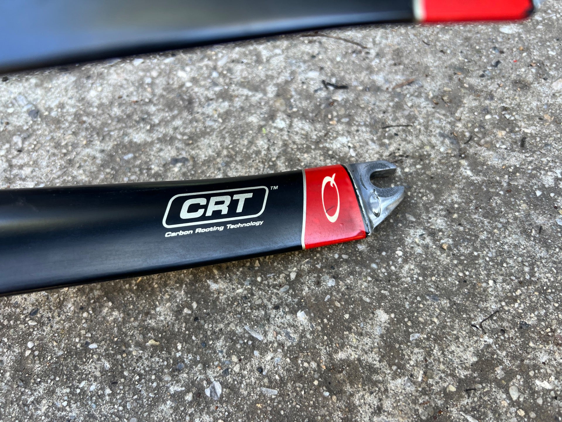 Alpha Q GS-20 Fork 700c 1 1/8” 9.75in Threadless Carbon Black Red Road Bike  - Image 4