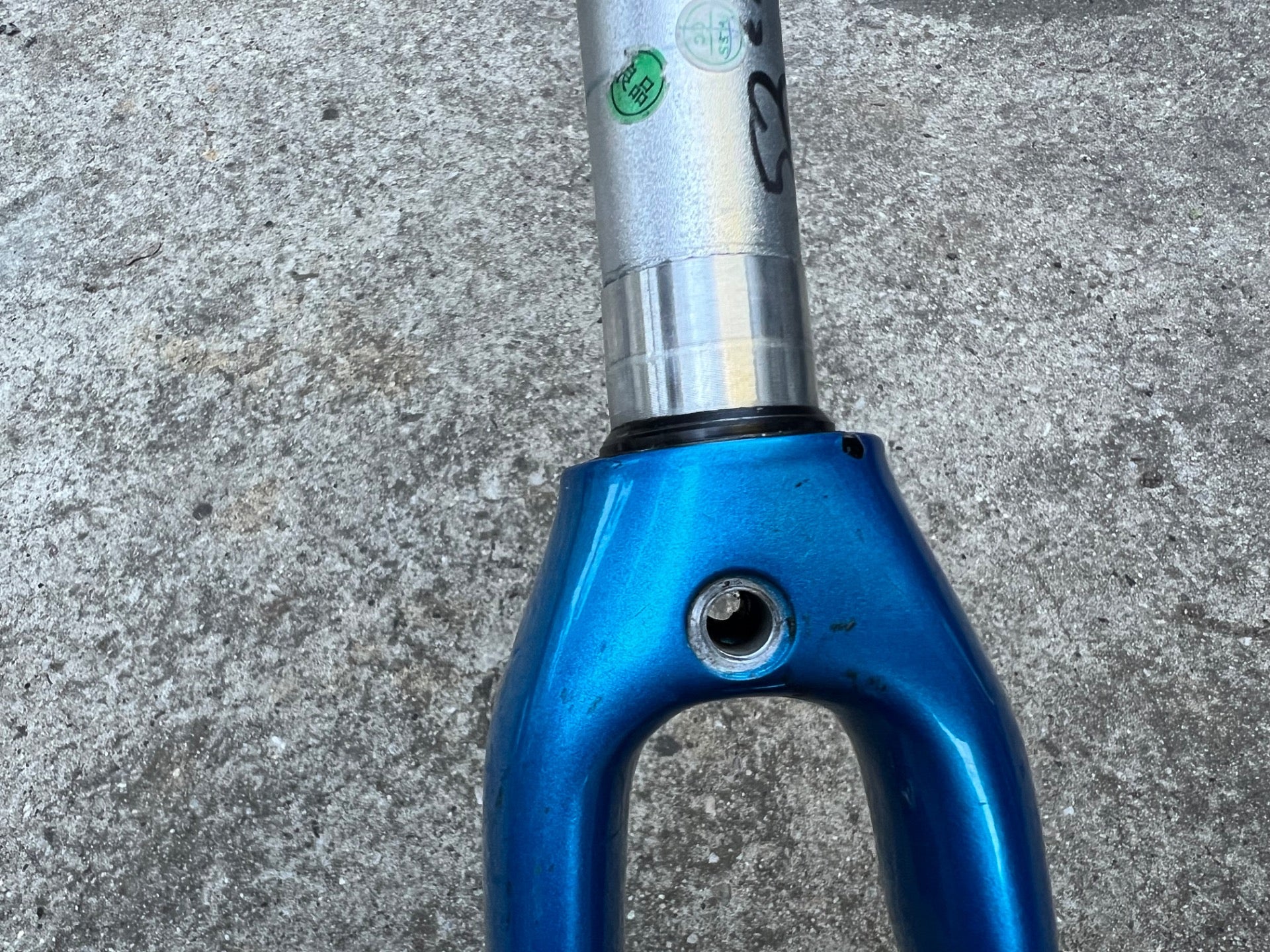 2014 Trek Lexa Carbon Fork 700c 1 1/8” 9” Threadless Steerer Blue White Road  - Image 4