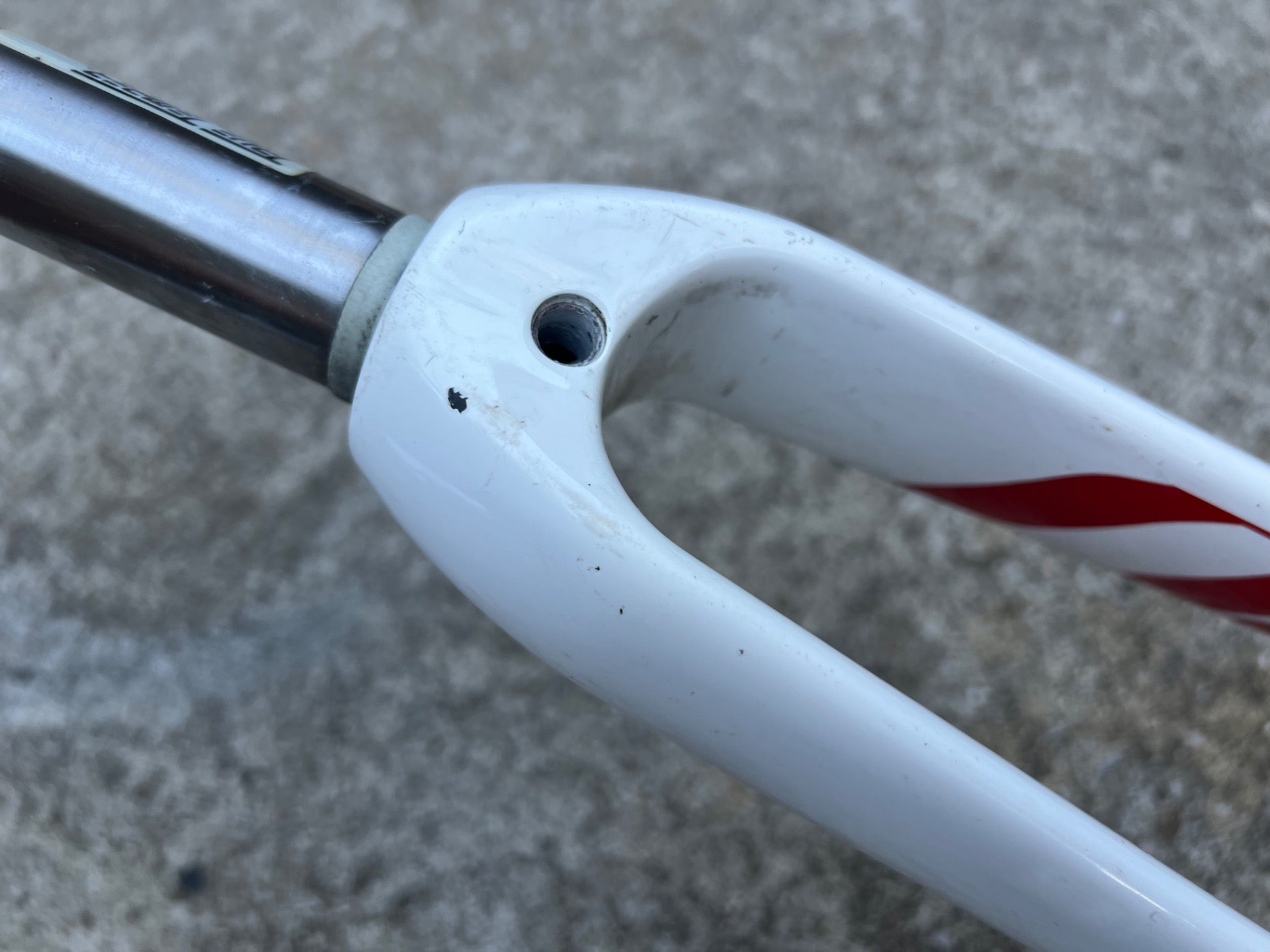 Guru Carbon Fork 700c 1 1/8” 8.25” Steerer True Temper White Red Threadless Road - Image 4