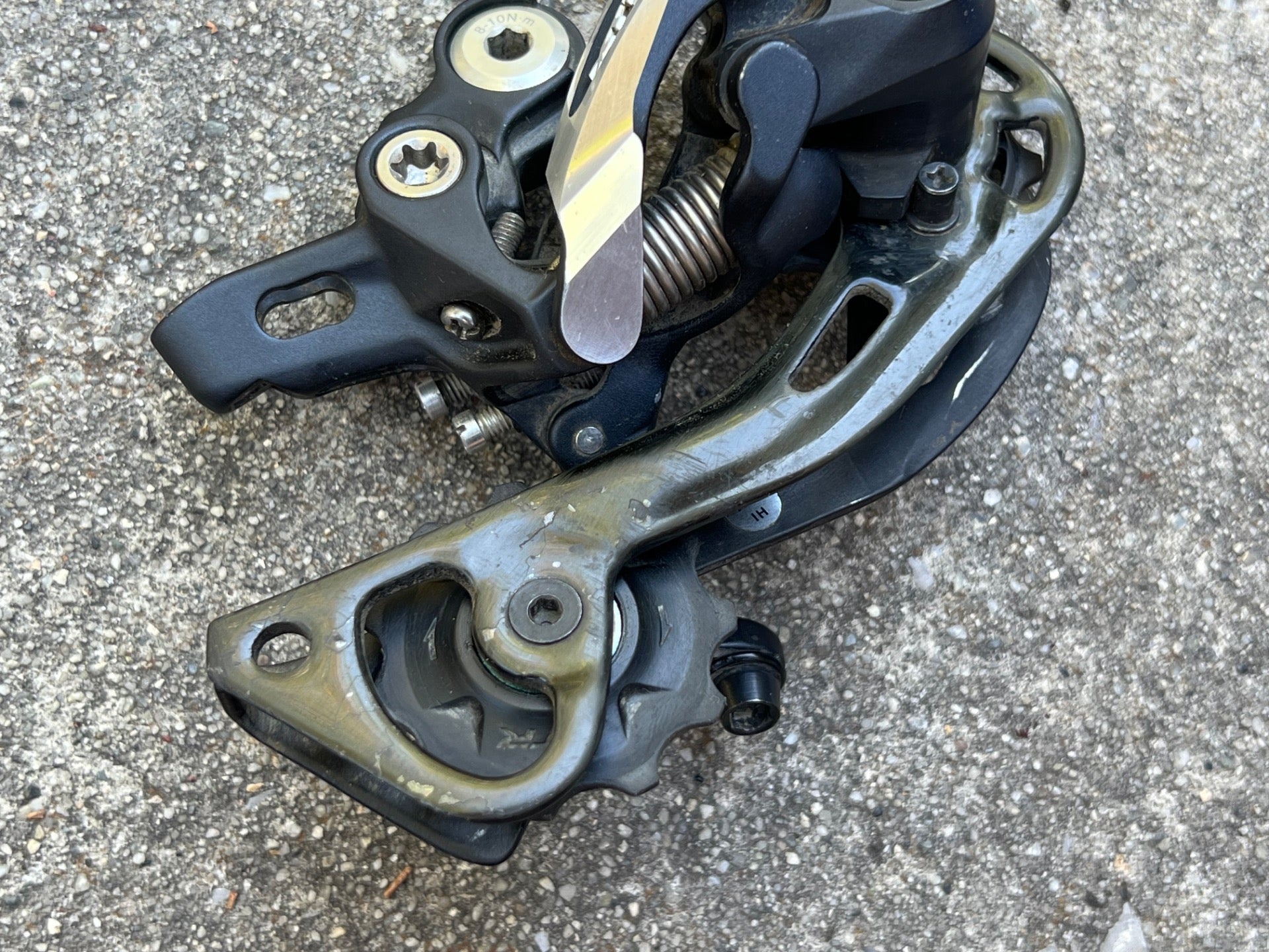 Shimano XTR RD-M980 Rear Derailleur 10 Speed Medium Cage Carbon XC MTB Gravel  - Image 4
