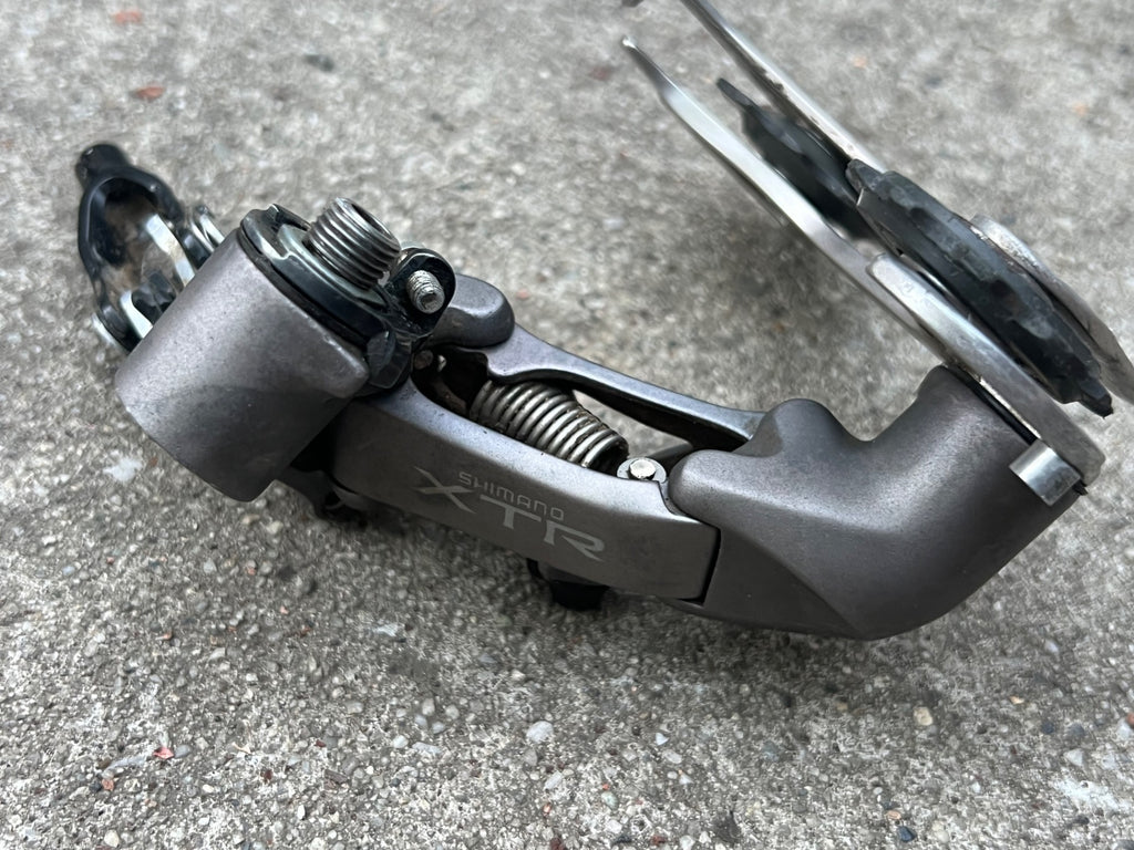 Shimano XTR RD-M951 Rapid Rise Rear Derailleur 8 Speed Medium Cage MTB Mountain - Image 5