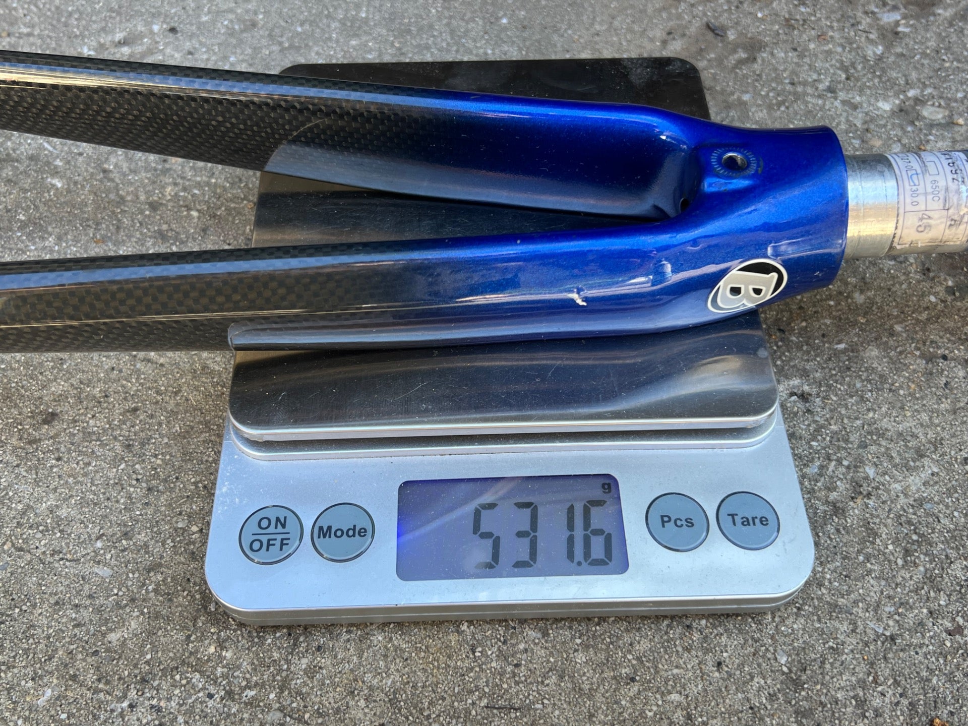 Bontrager Carbon Fork 700c 1 1/8” 8.5” Threadless Steerer Black Blue Road Fiber - Image 5