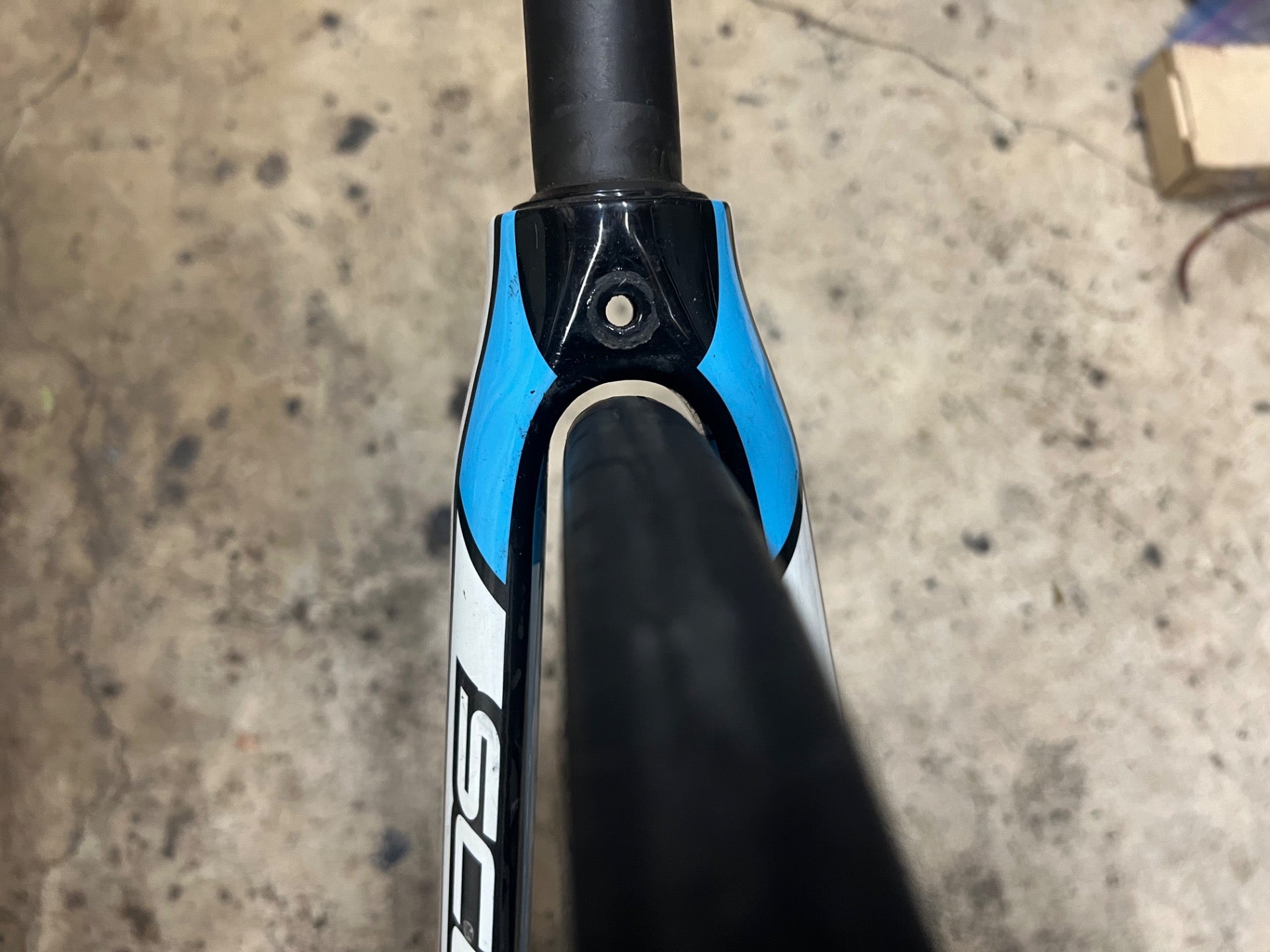 Scott Carbon Fork 700c 1 1/8” 9.25” Threadless Steerer Road White Blue Black  - Image 7