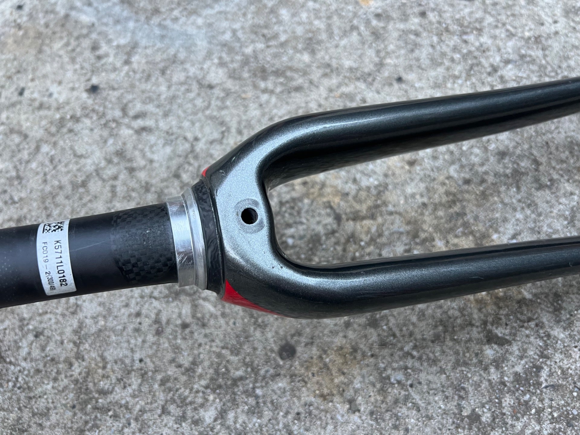 Specialized 700c Carbon Fork 1 1/8” to 1 1/4” Tapered Zertz SL3 Fact Gray Road  - Image 7