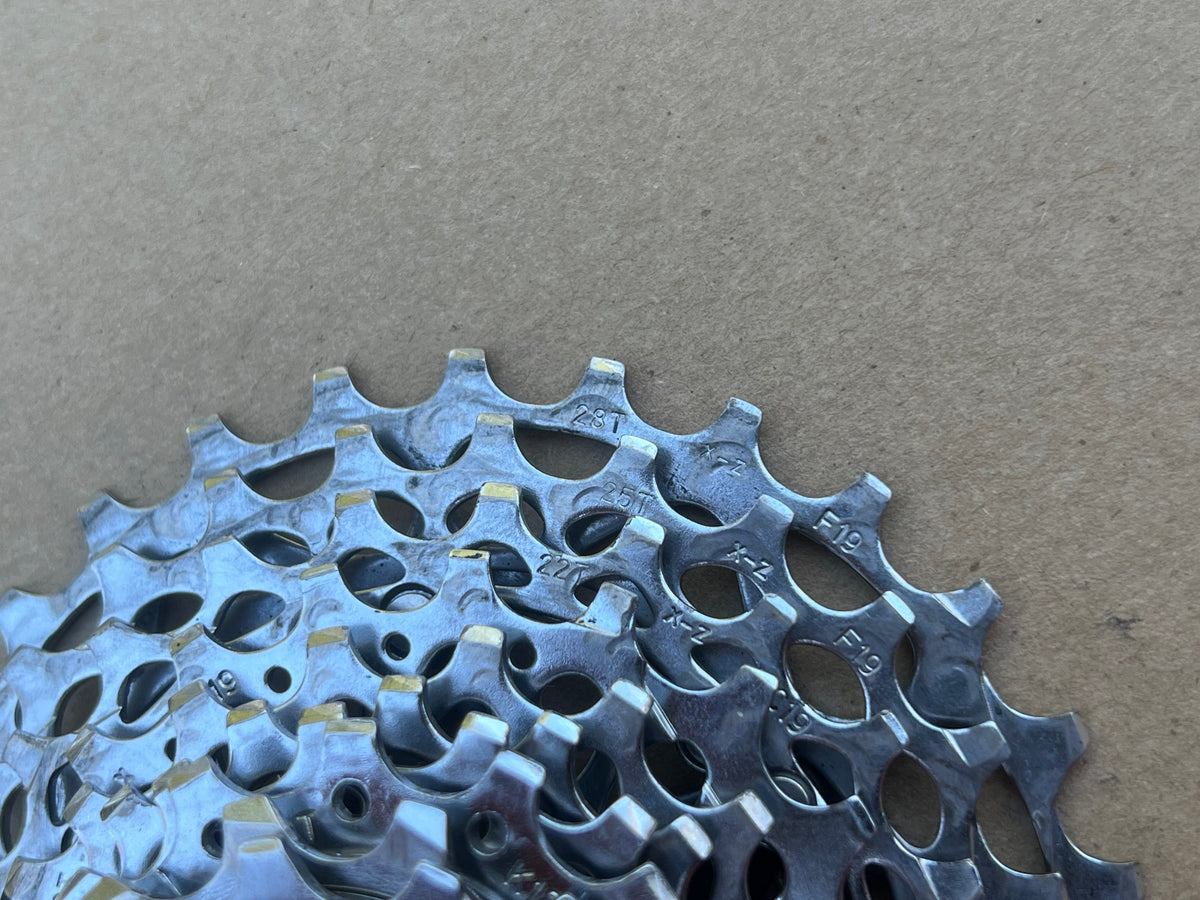 Clean! SRAM PG 1050 11-28T 10 Speed Cassette Road Bike Gravel Chrome