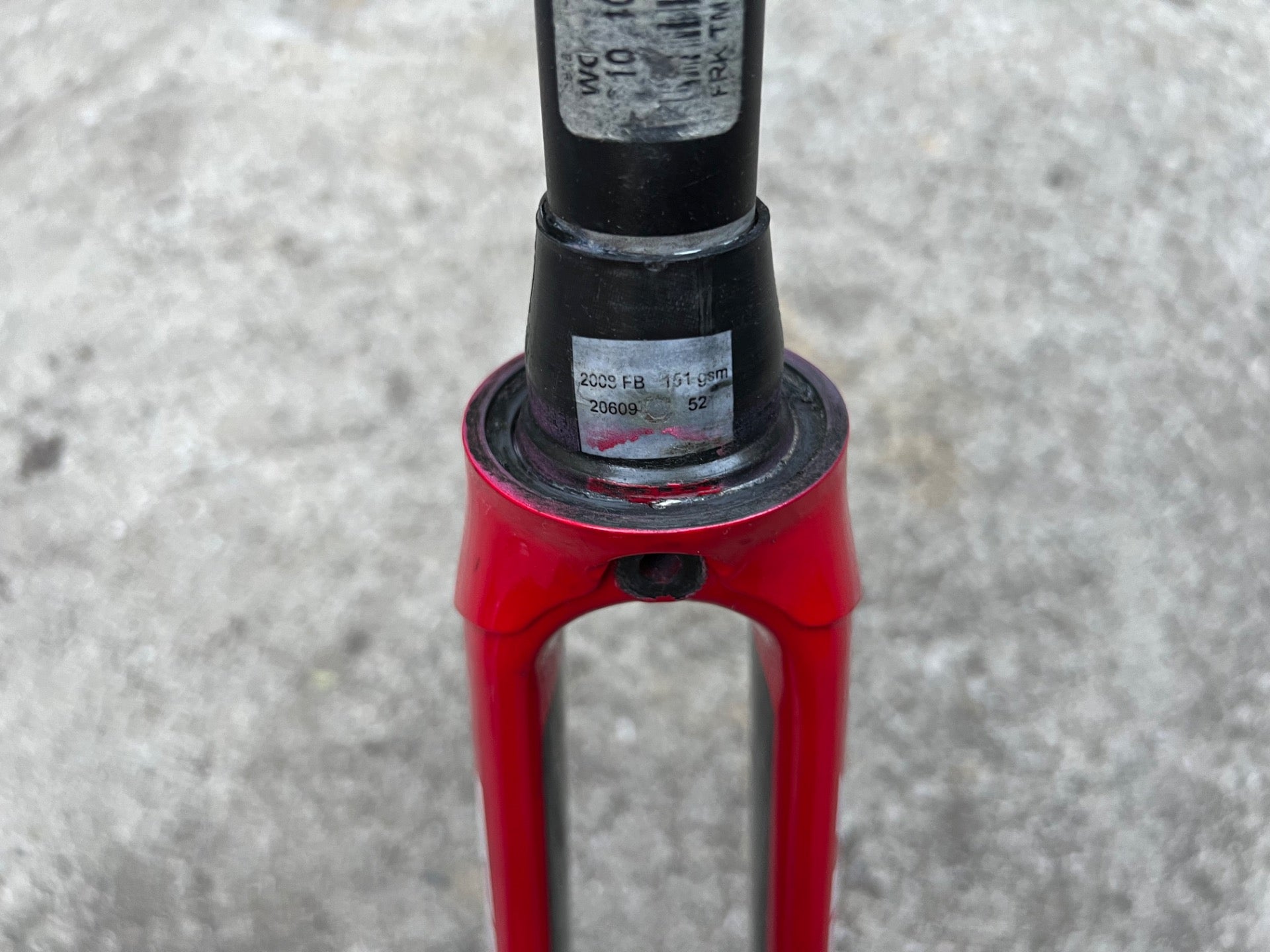 Trek RXL Bontrager 1 1/8” Tapered Carbon Fork Red White Aluminum Road Bike Race - Image 8