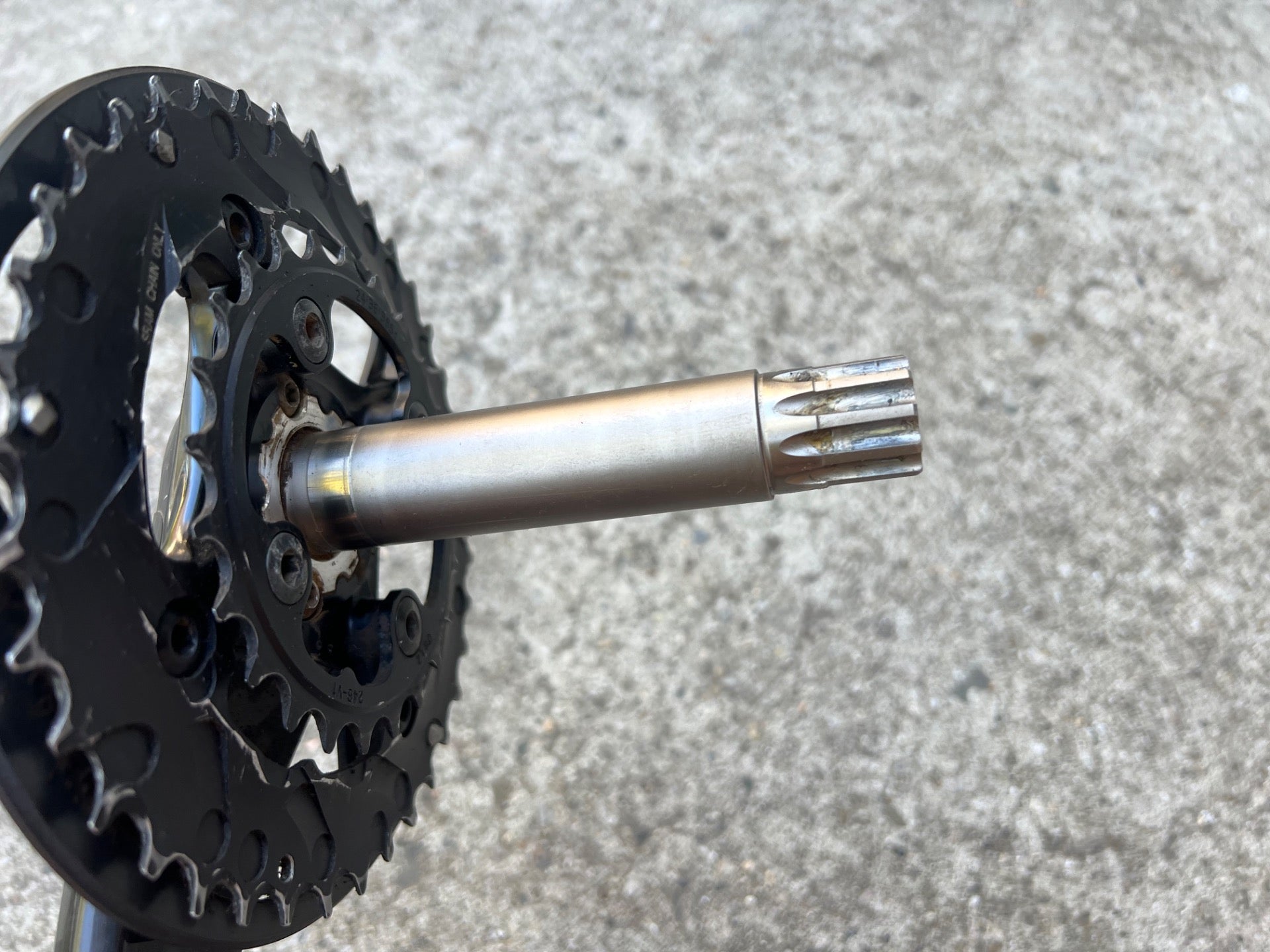 SRAM XO Carbon GXP Crankset 175mm 2x10 Double MTB DH 24mm Spindle Black Red - Image 9