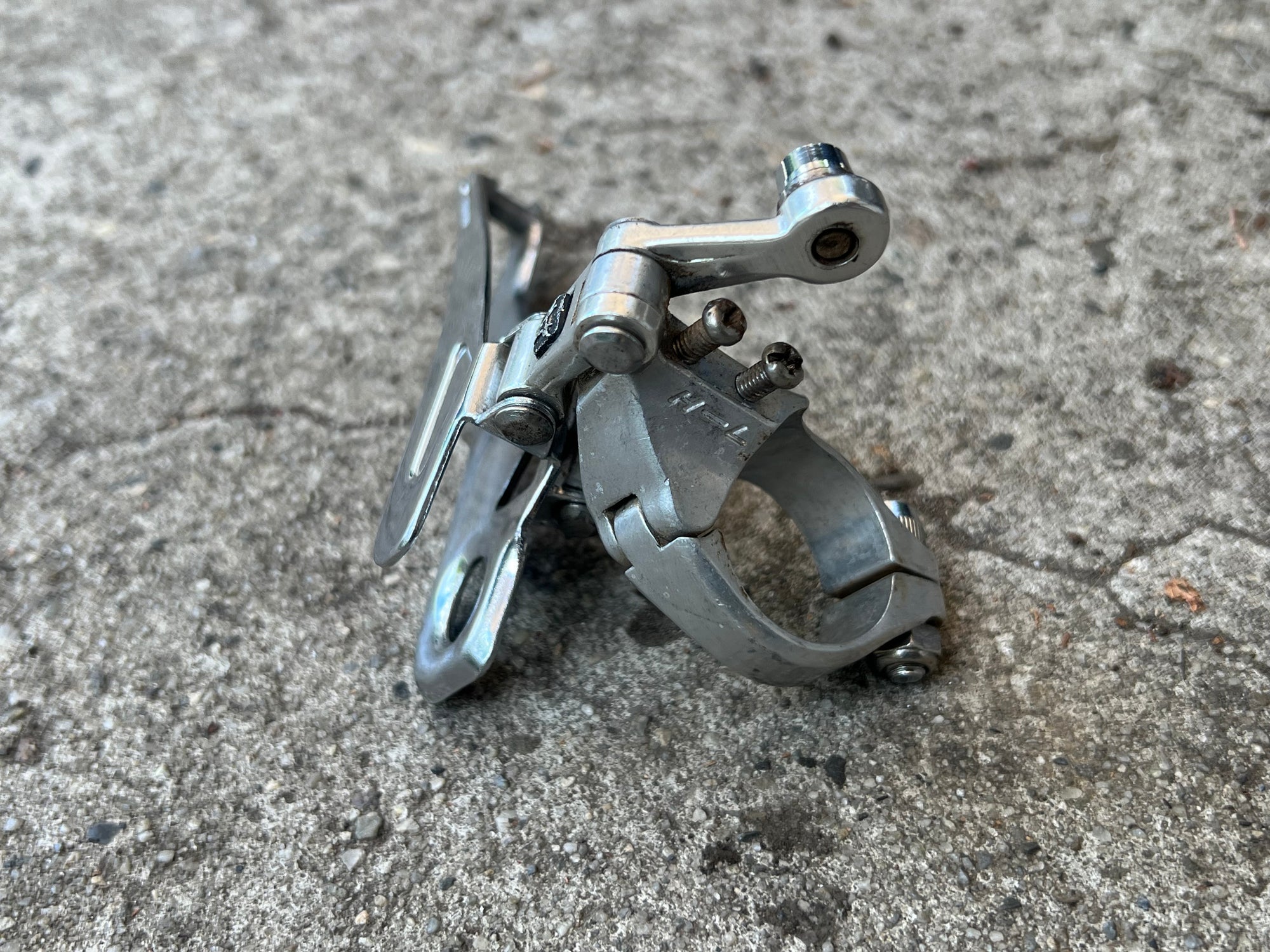 Shimano Deore XT FD-M700 Deerhead Front Derailleur 28.6mm Bottom Pull Triple Vintage MTB